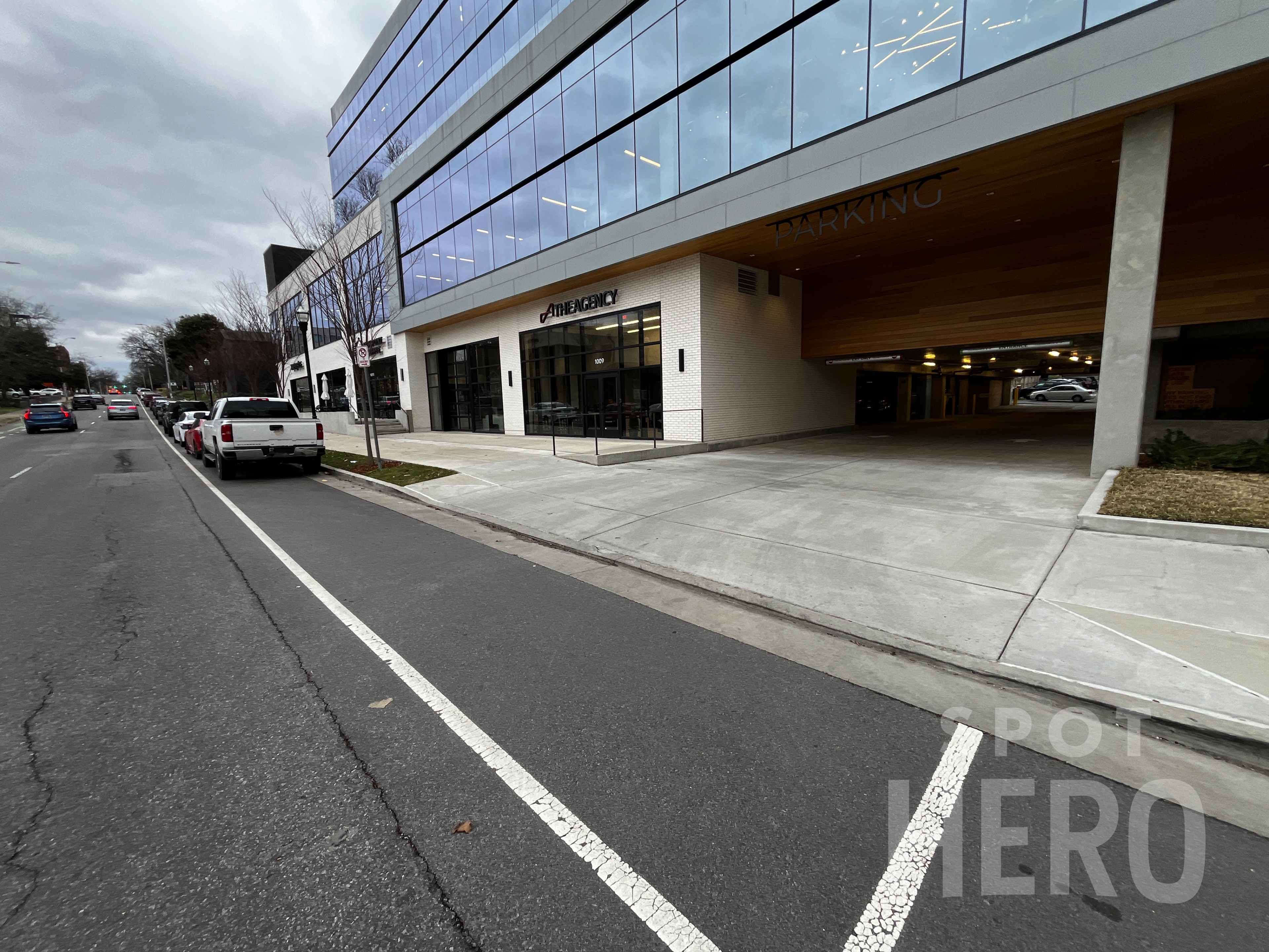 Photo of 1005 17th Ave. S - 17th And Grand Garage