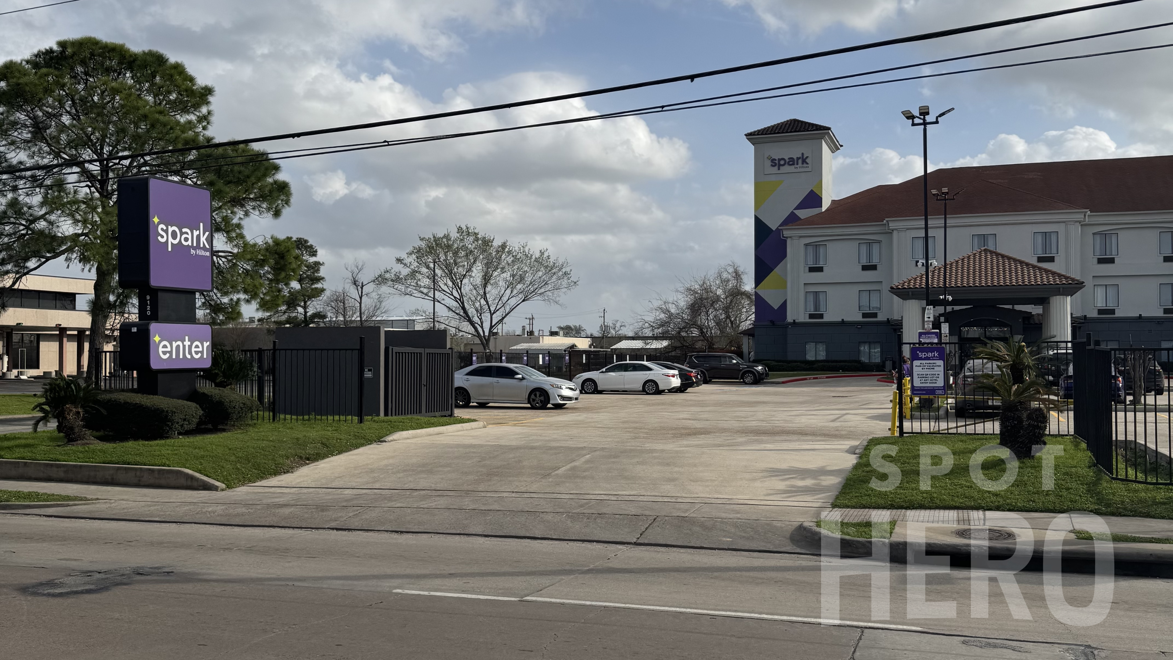Photo of Spark Suites Hobby Airport - Uncovered Self Park