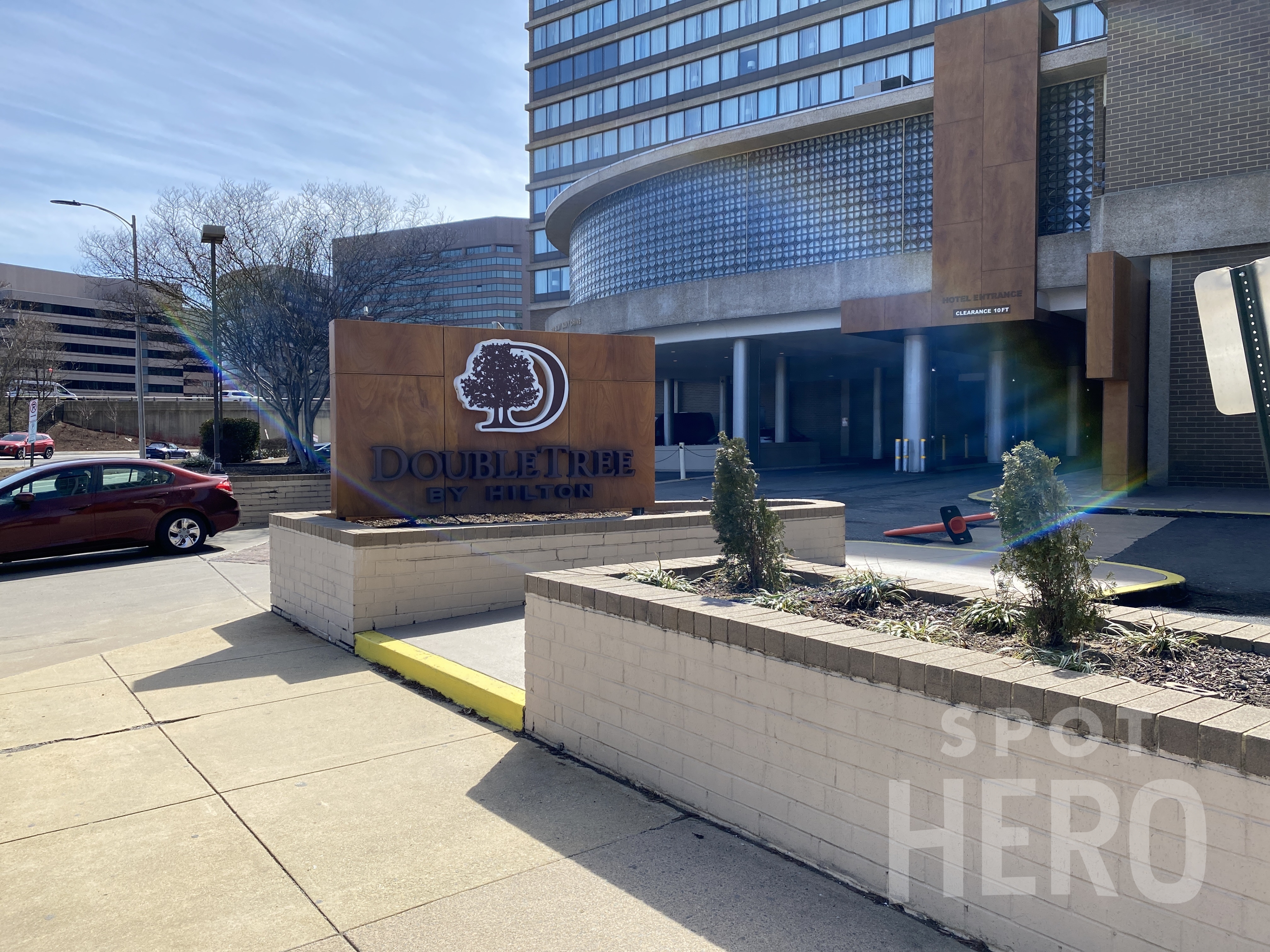 Photo of DoubleTree by Hilton - Covered Self Park
