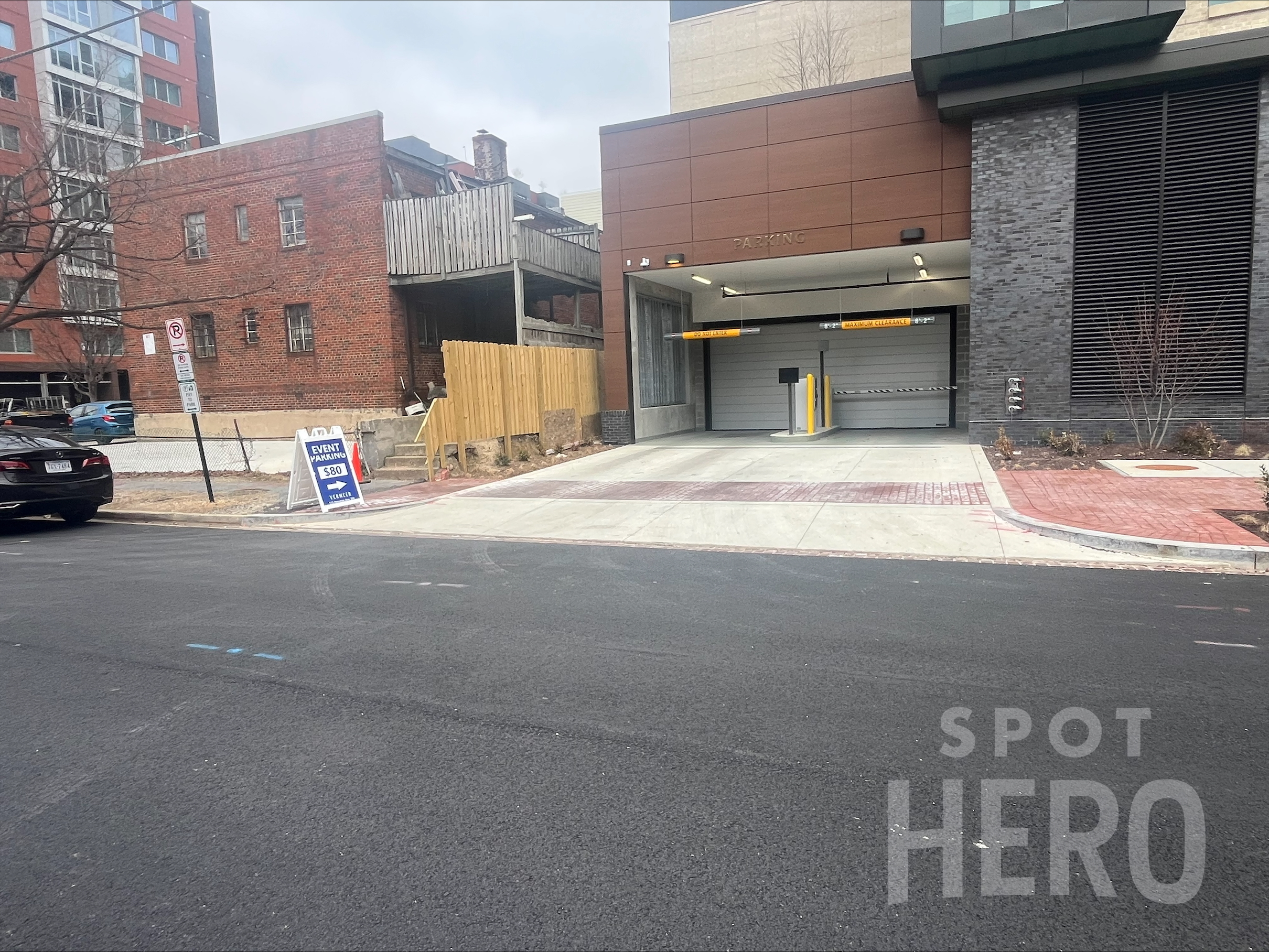 Photo of 1640 First St. SW (113 Potomac Ave. SW) - Vermeer Garage