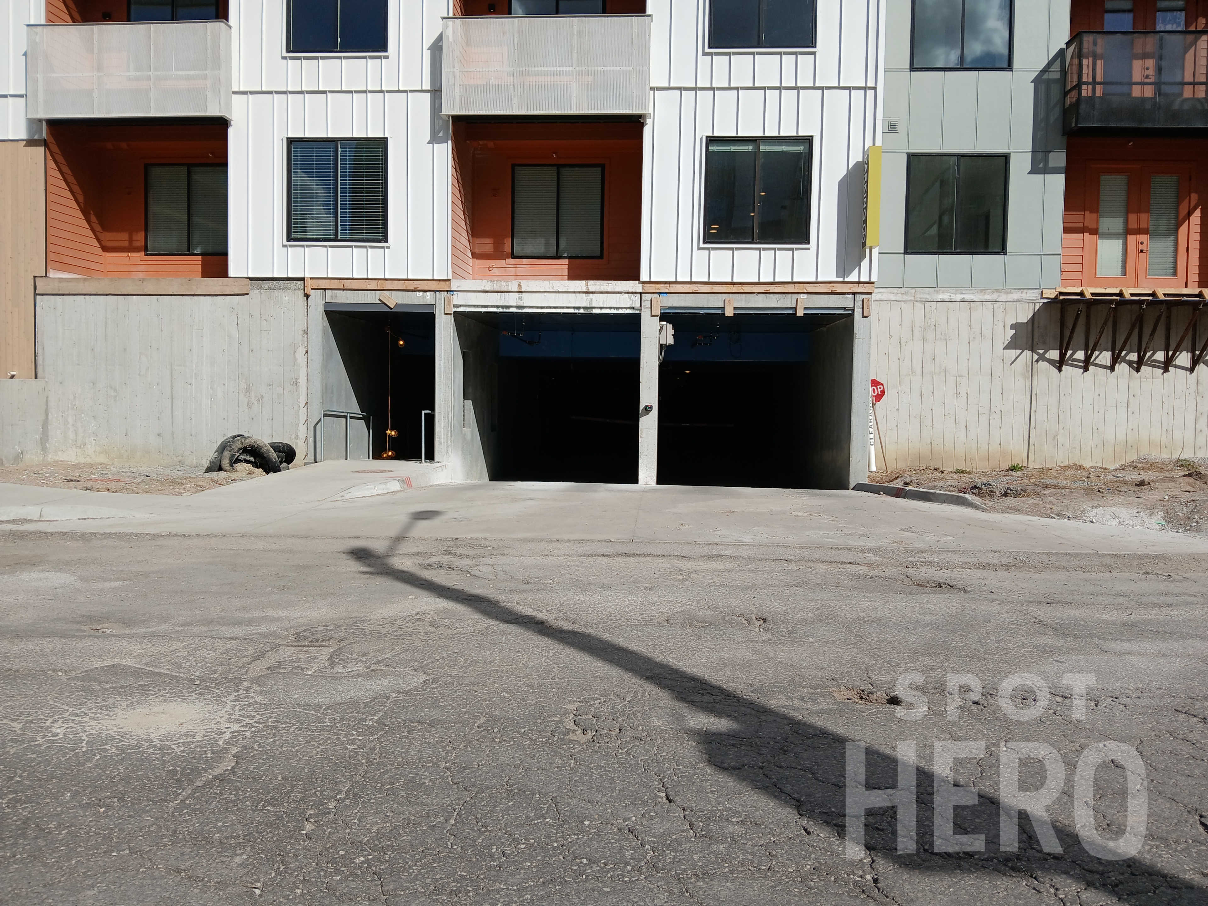 Photo of 3922 Bell St. - Jamestown Square Garage