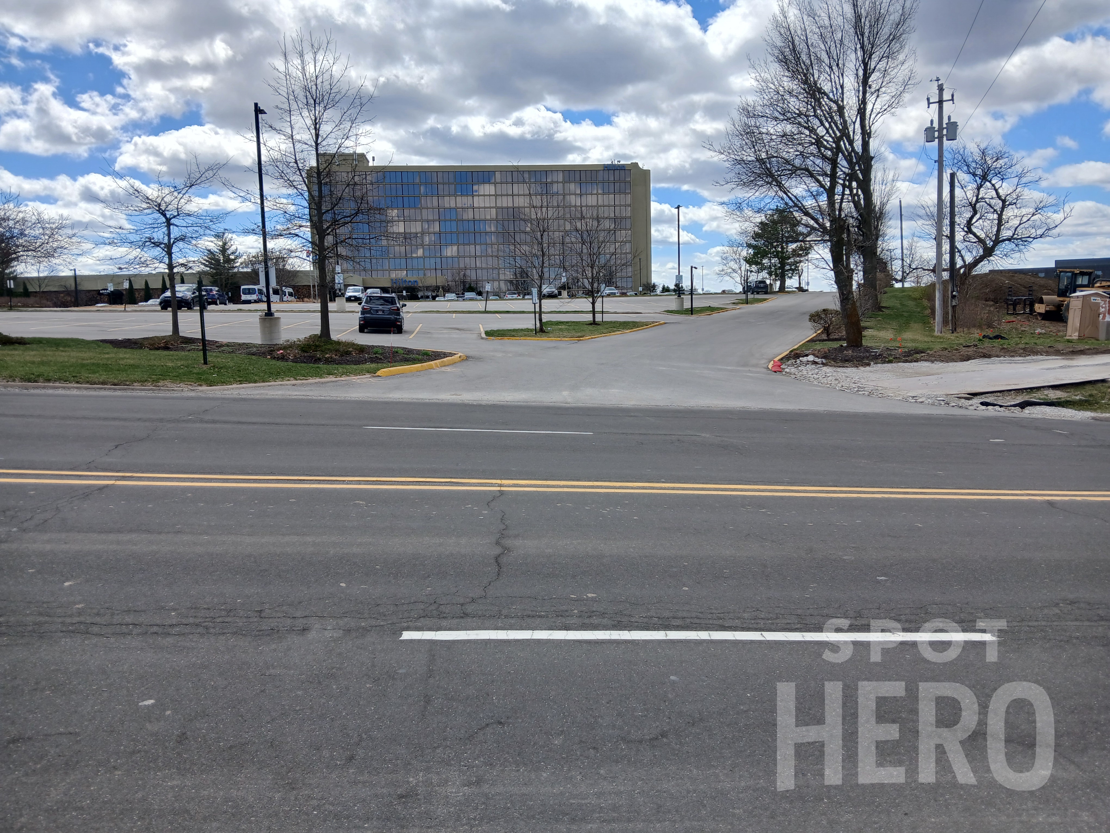 Photo of Hilton Kansas City Airport - Uncovered Self Park