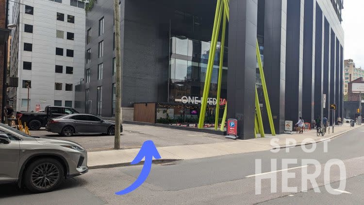 Photo of 277 Richmond St. W (111 Peter St) - Garage 540