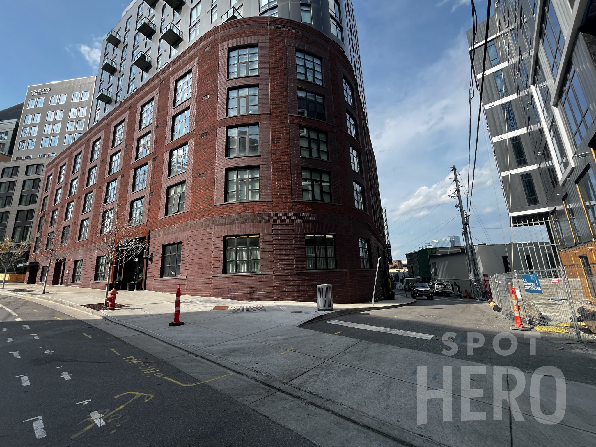 Photo of 908 Division St. - 908 Division Garage