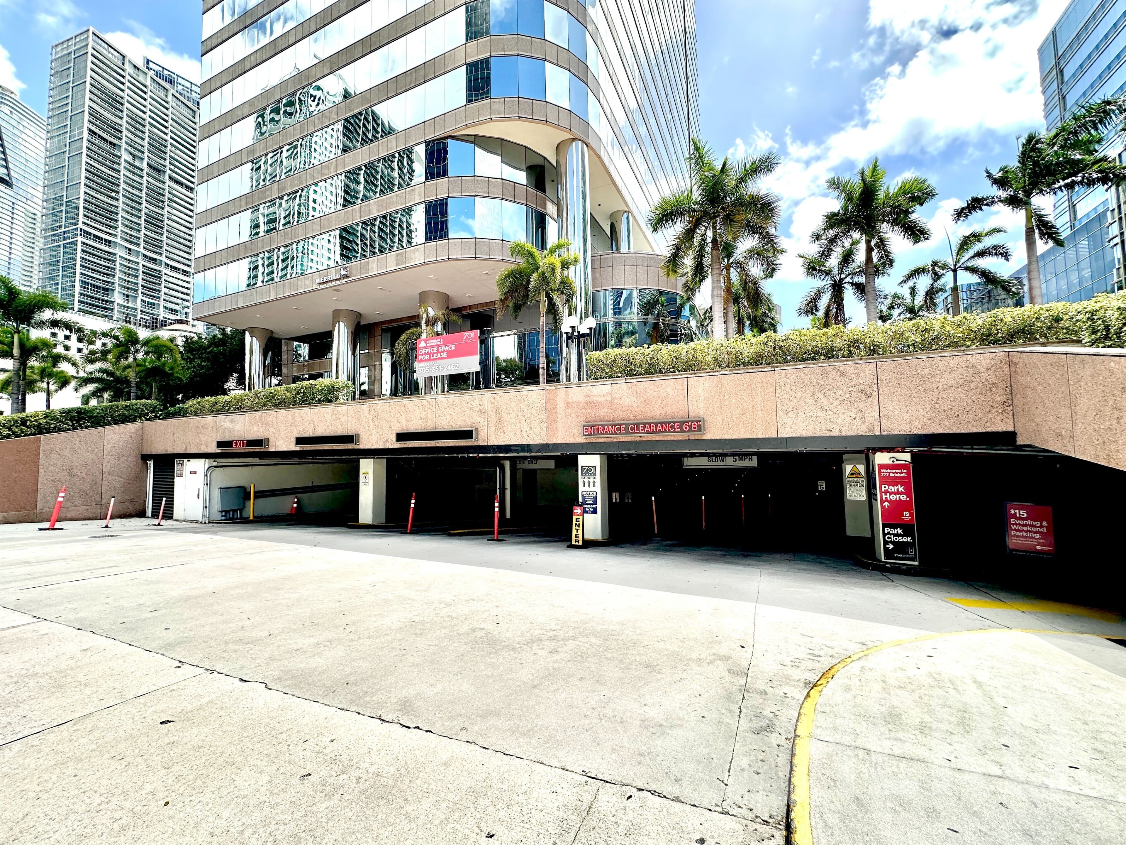Photo of 777 Brickell Ave. - Garage (P2540)