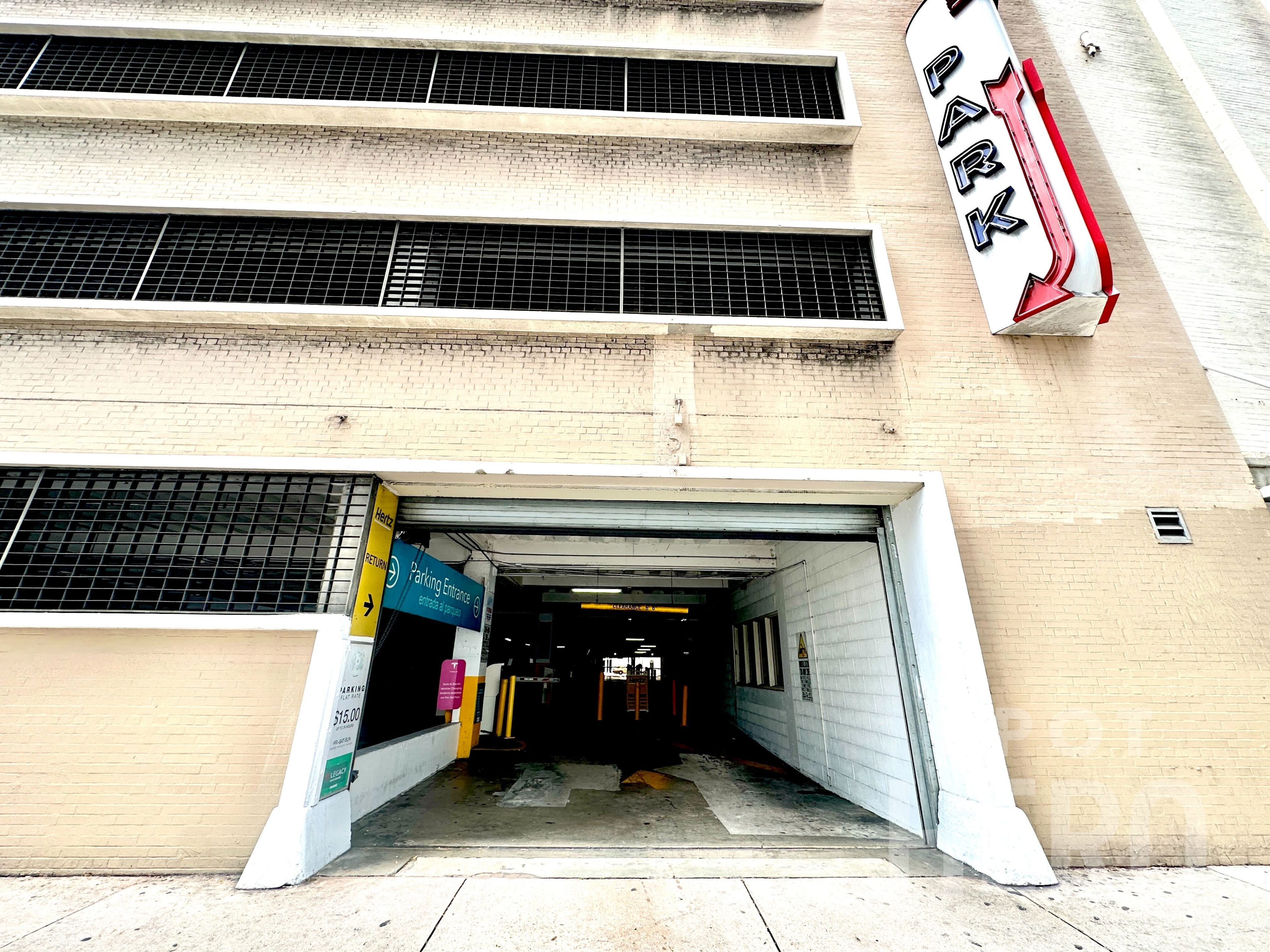 Photo of 225 SE 2nd St. - Garage