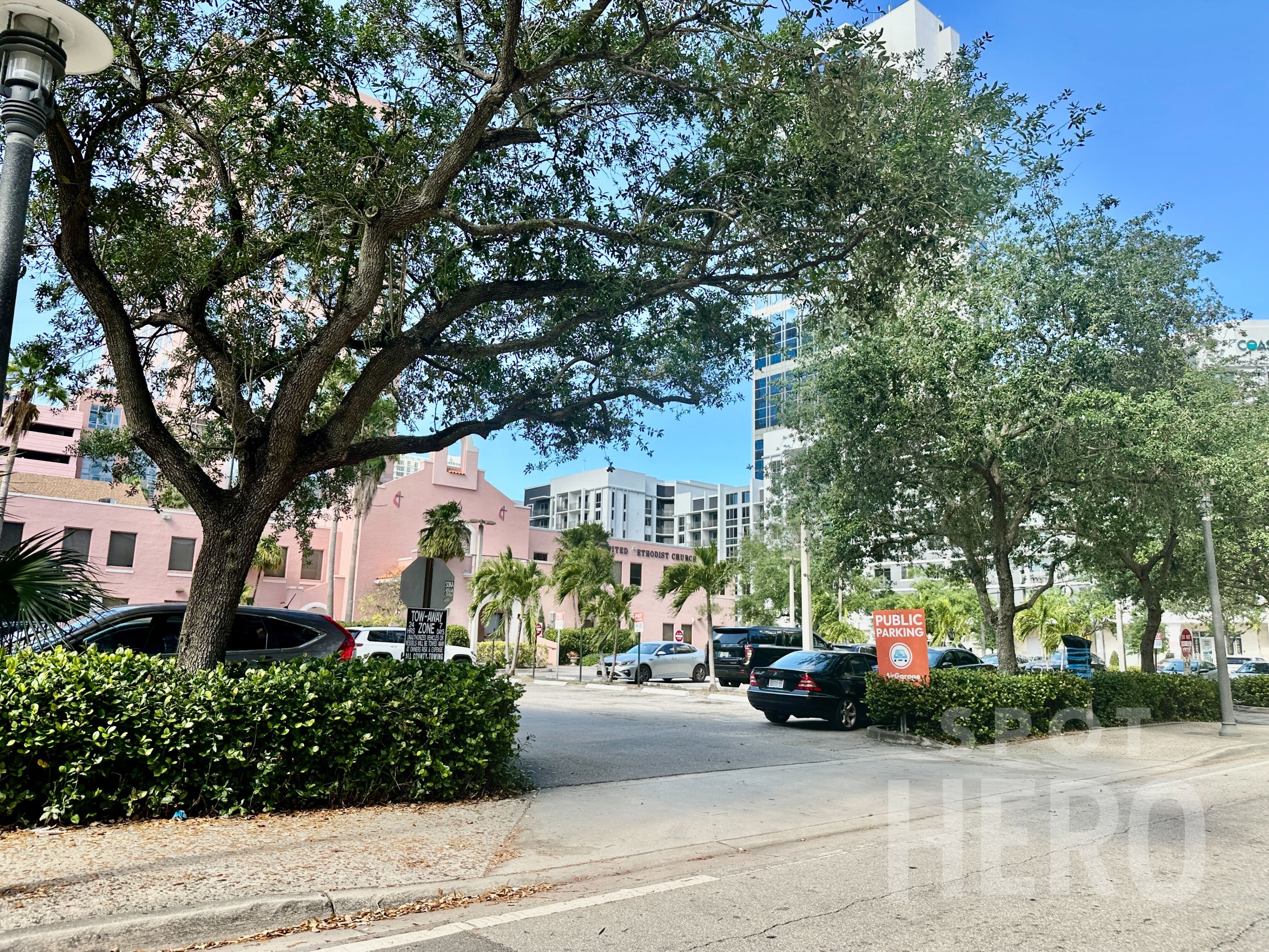 Photo of 219 SE 2nd St. - FUMC of Ft. Lauderdale Parking Lot