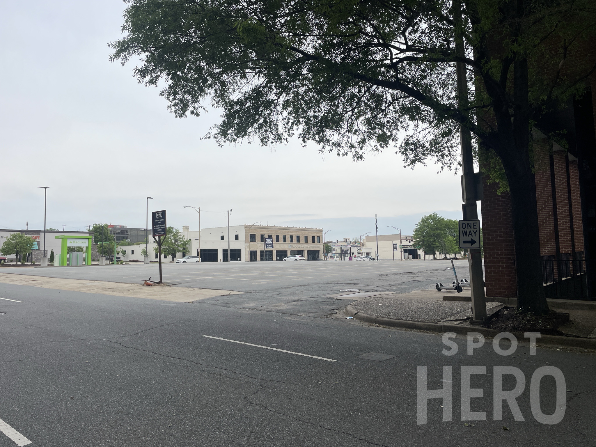 Photo of 446 W 3rd St. (301 S Broadway St.) - Lot
