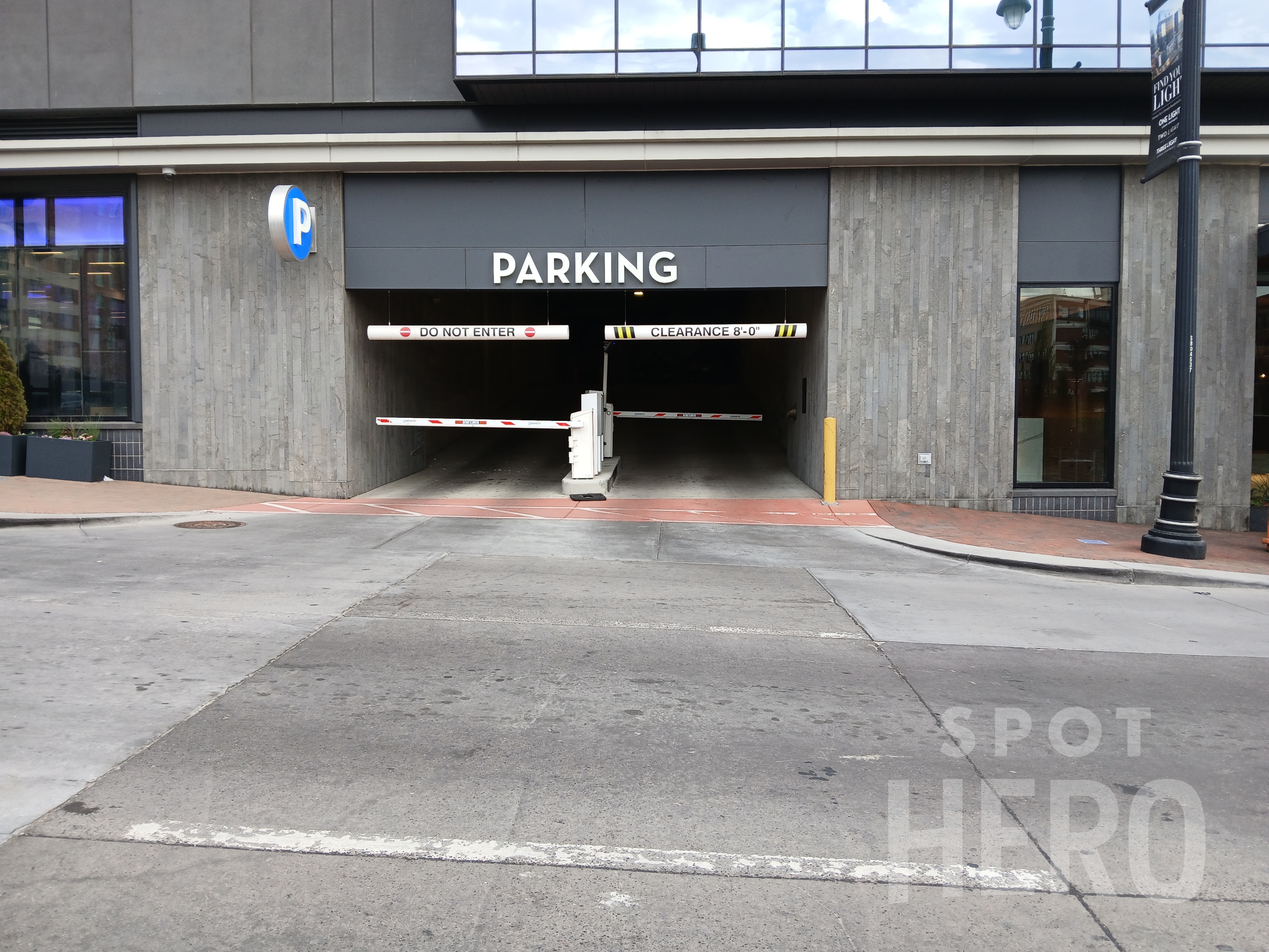 Photo of 1477 Main St. - Three Light Garage