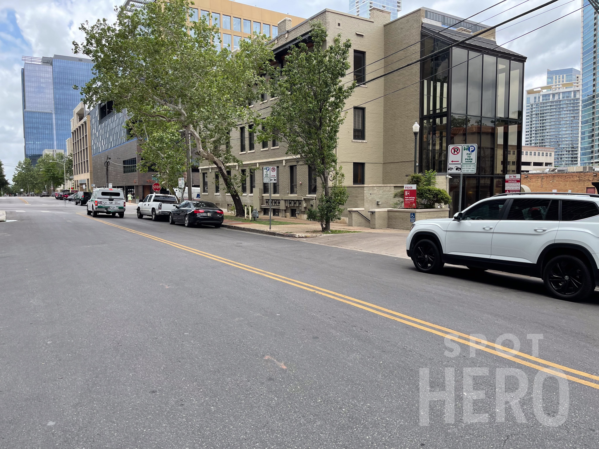 Photo of 642 San Antonio St. (500 W 6th St.) - Lot