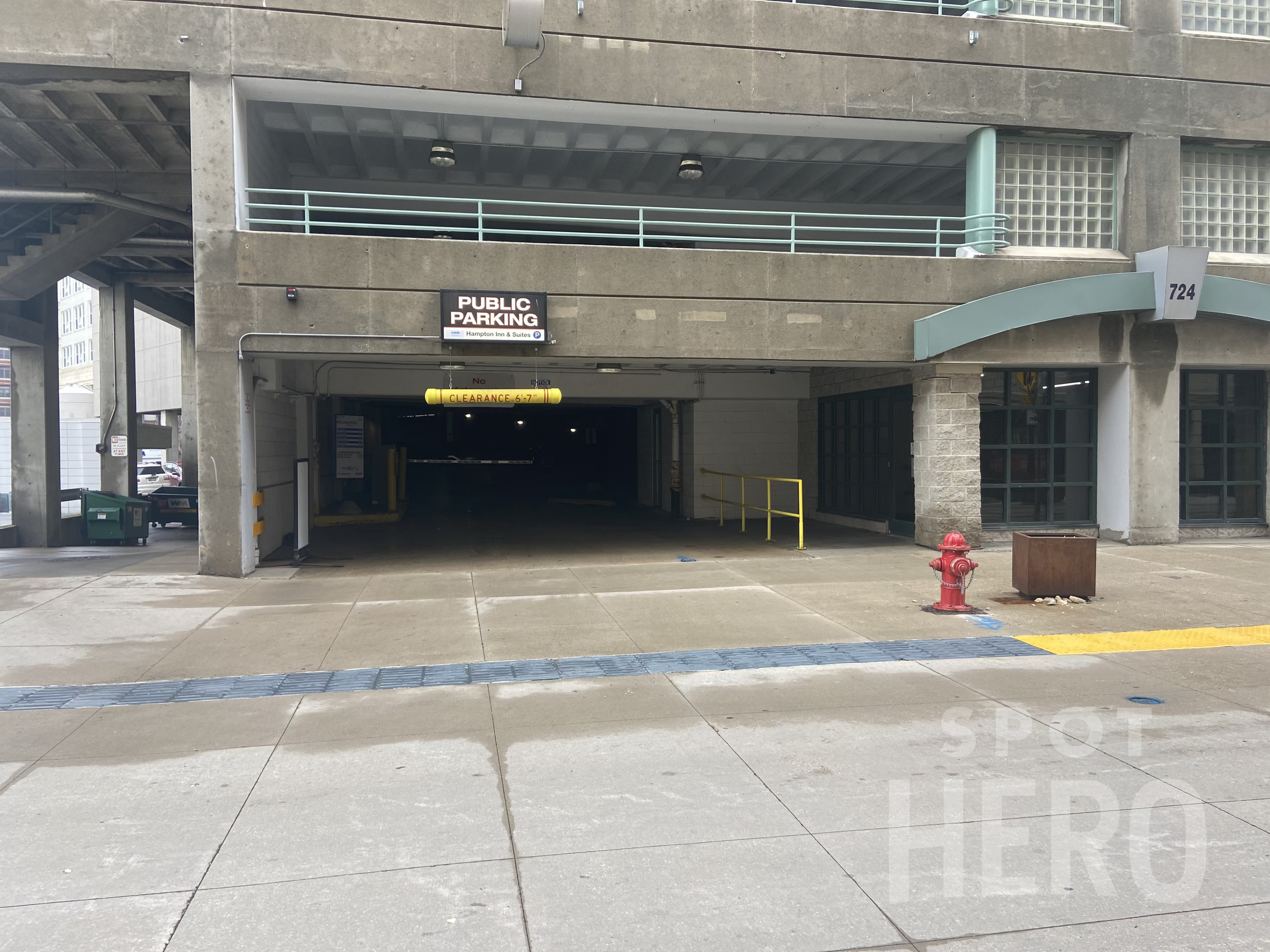 Photo of 724 N 2nd St (724 N Plankinton Ave) - 2nd & Plankinton Garage