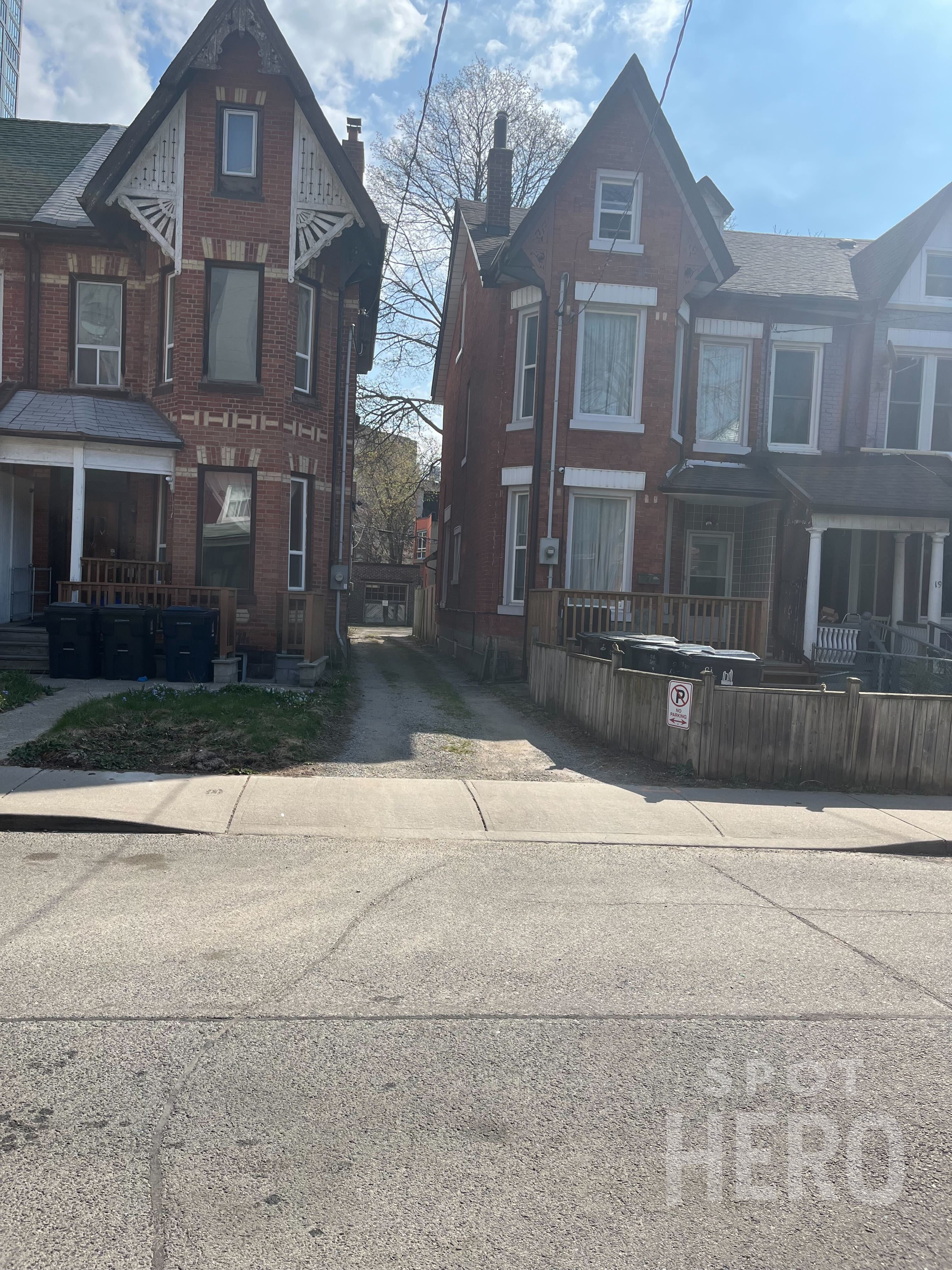 Photo of 21-23 Ross St. (226 Beverley St.) - Personal Spot
