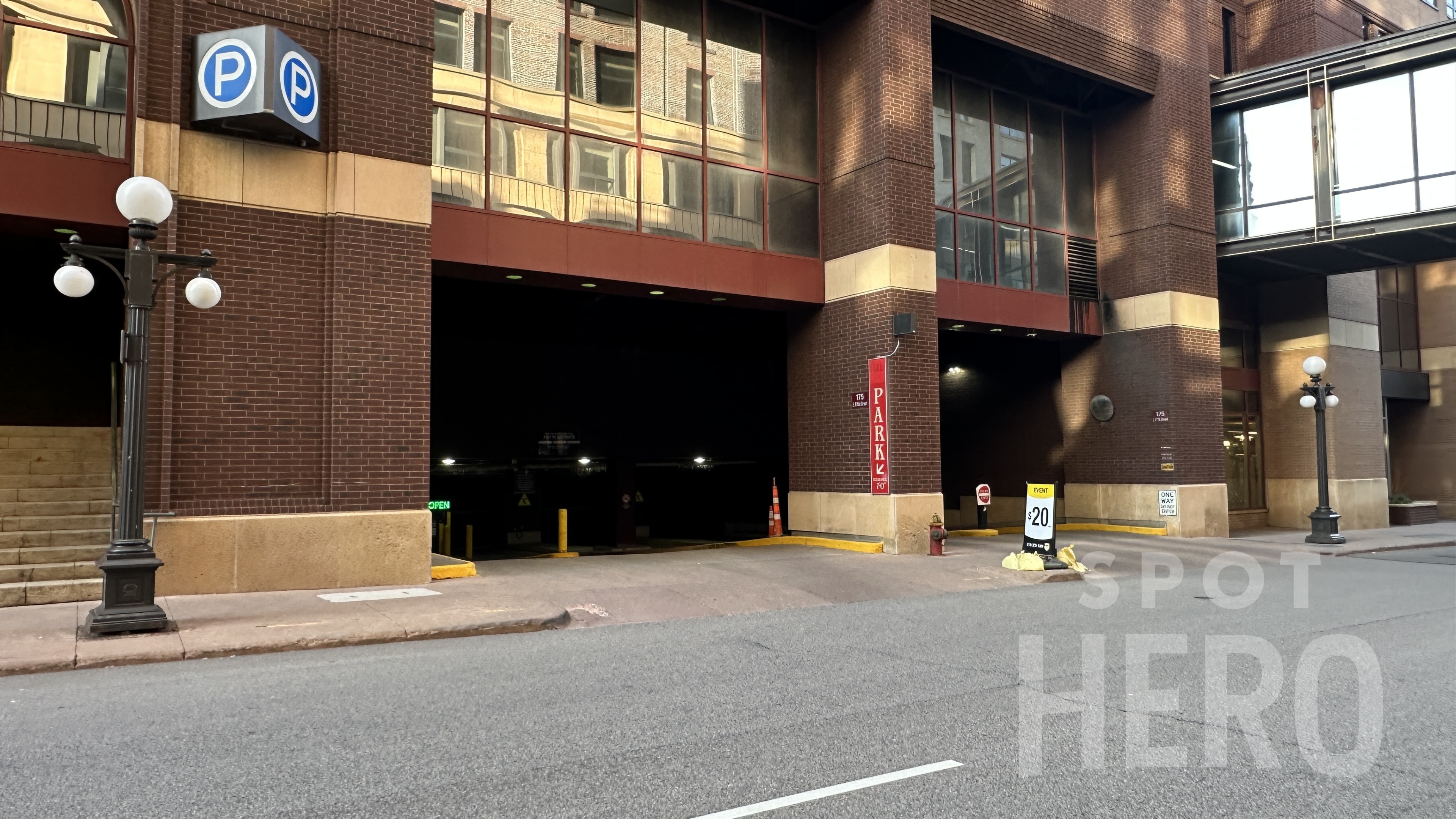 Photo of 175 5th St. E - Cray Plaza Parking Ramp Garage
