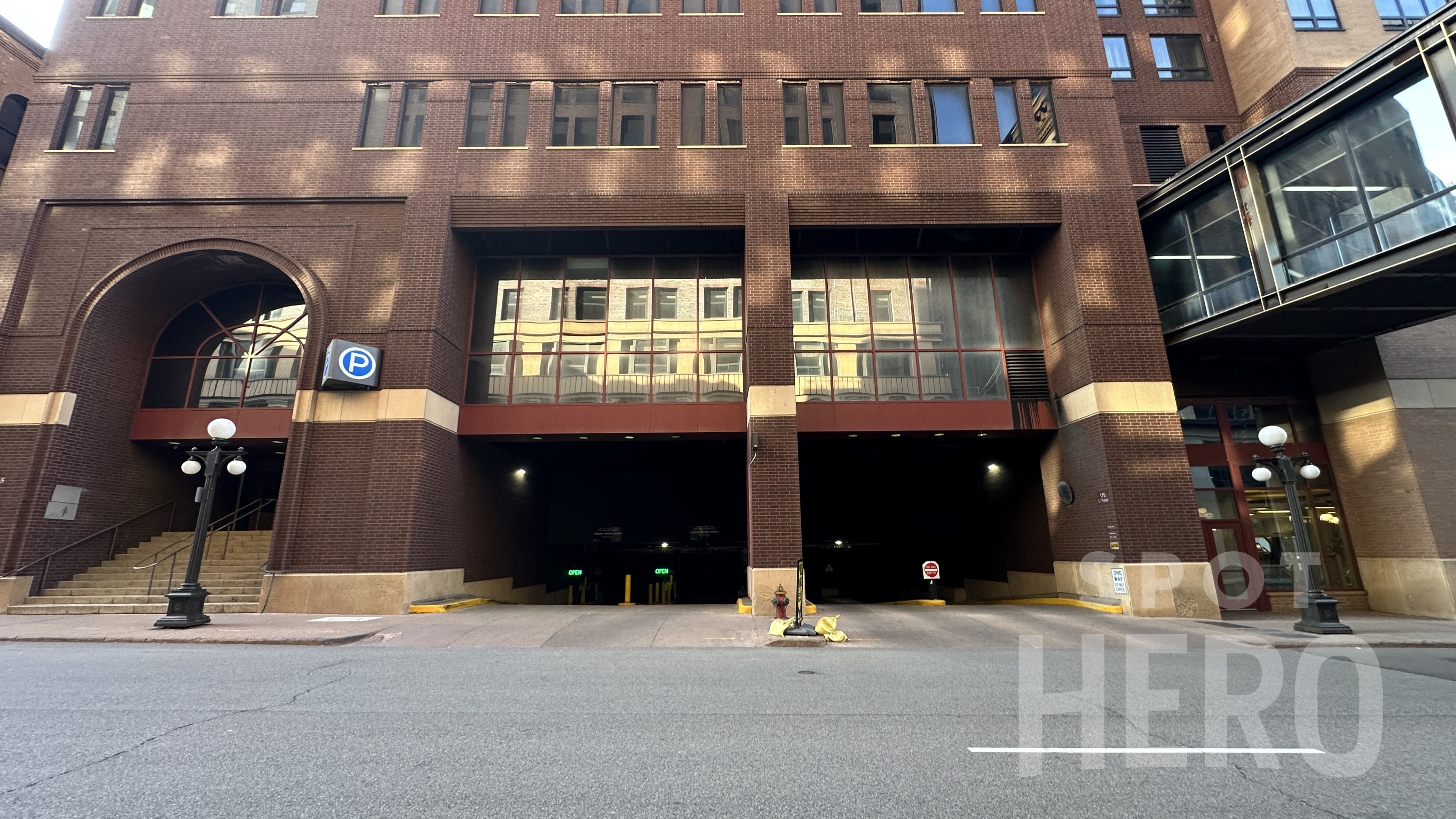 Photo of 175 5th St. E - Cray Plaza Parking Ramp Garage