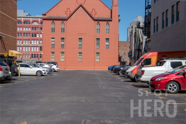 Photo of 616 Main St. - 6th & Main Lot