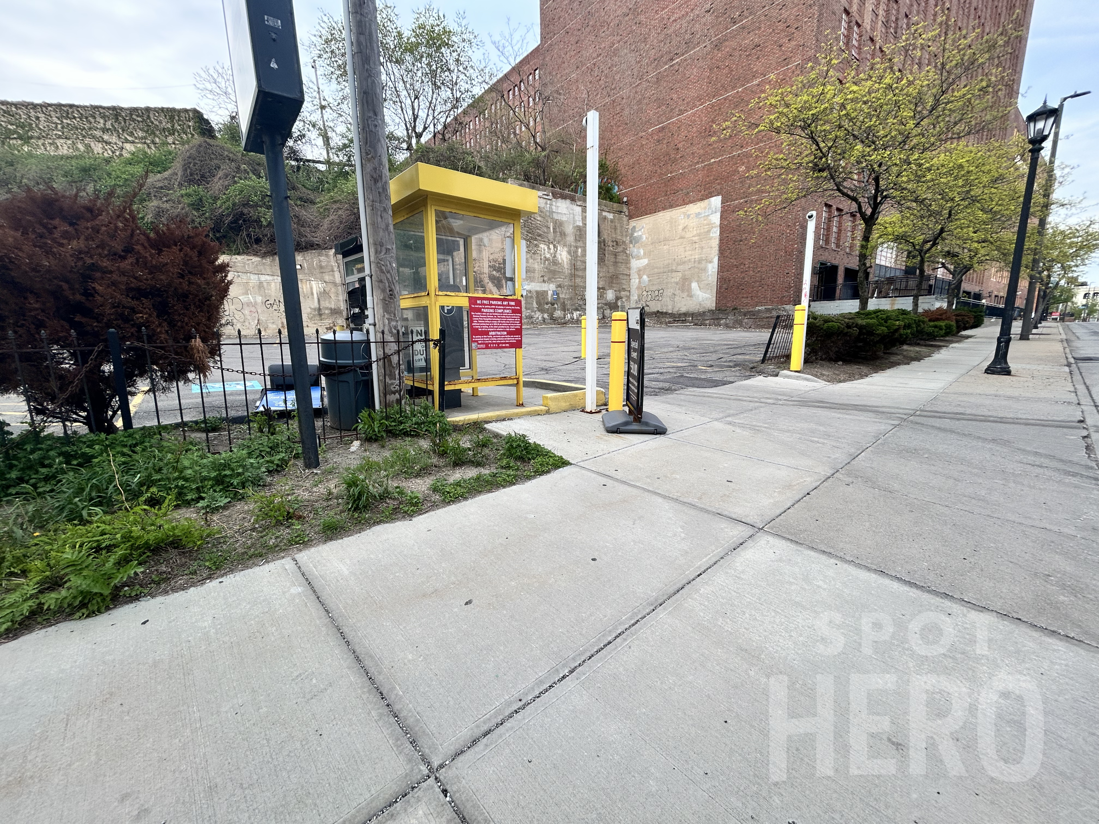 Photo of 1240 W 10th St. - Flats Lot