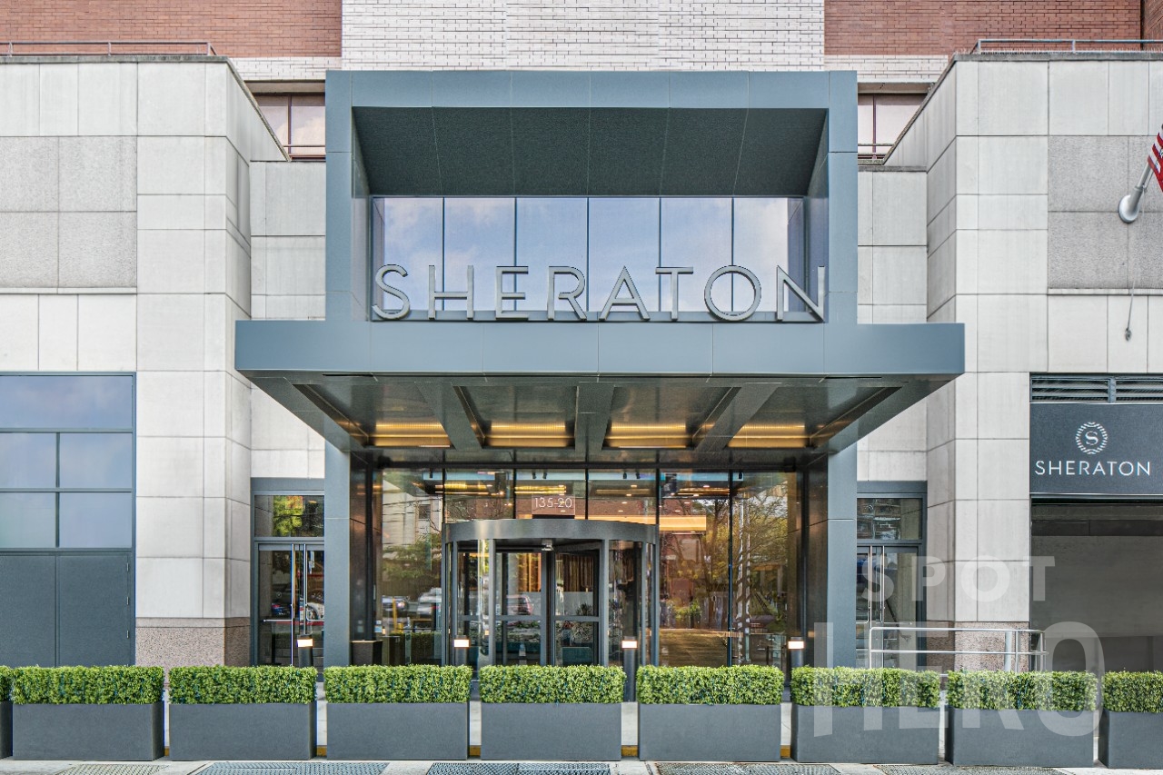 Photo of Sheraton LaGuardia East Hotel - Covered Valet