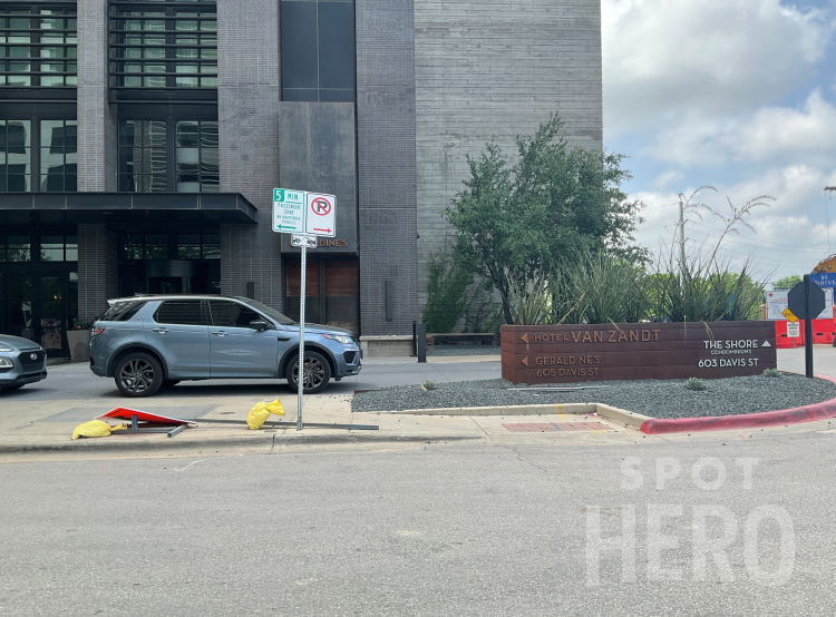 Photo of 605 Davis St. - Hotel Van Zandt Valet