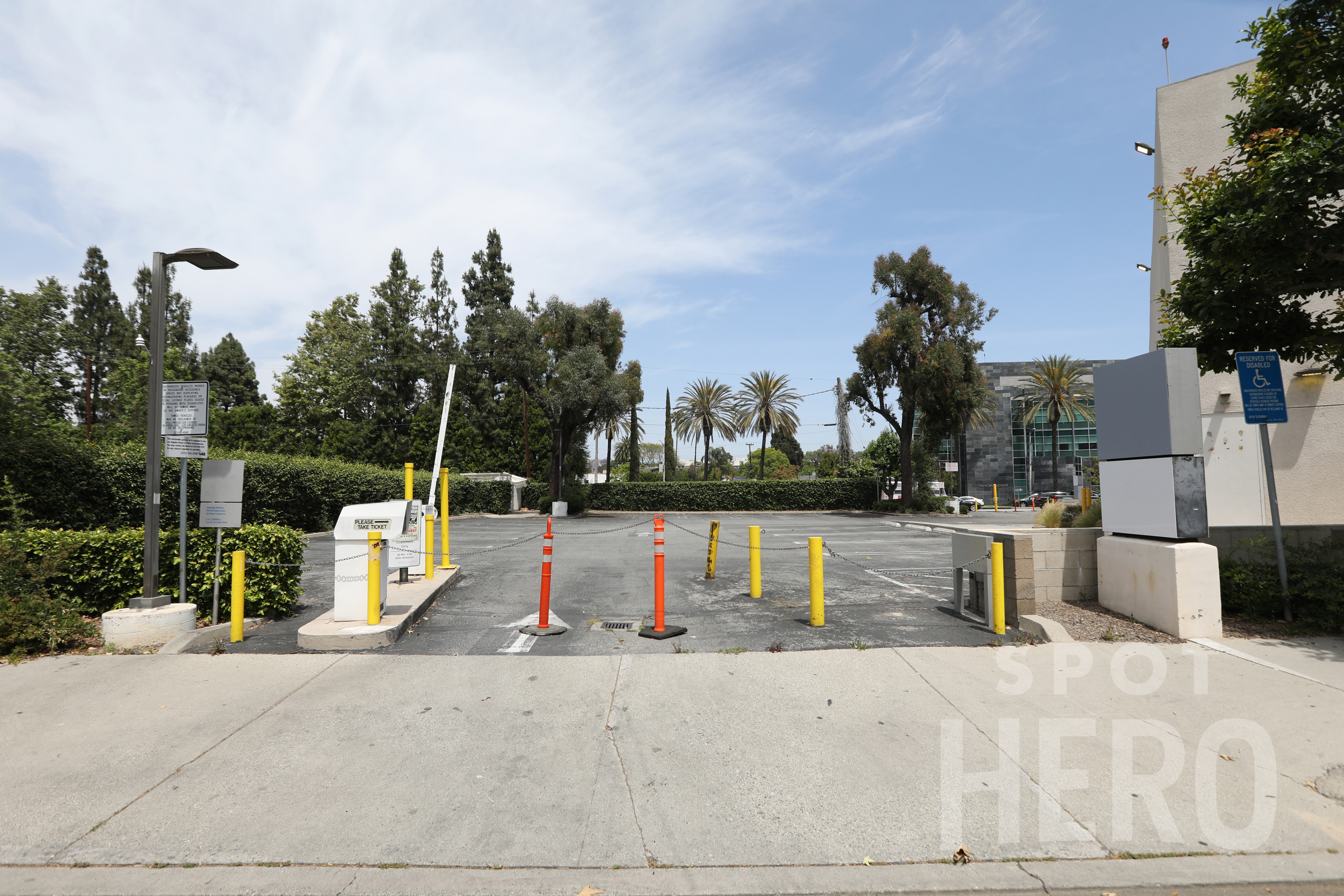 Photo of 321 N Sherbourne Dr. (8701 Beverly Blvd.) - Lot