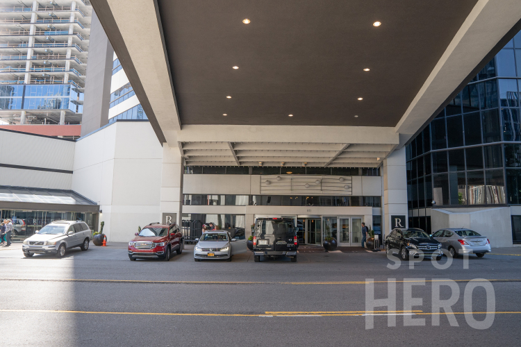 Photo of Renaissance Nashville Valet. - 611 Commerce St