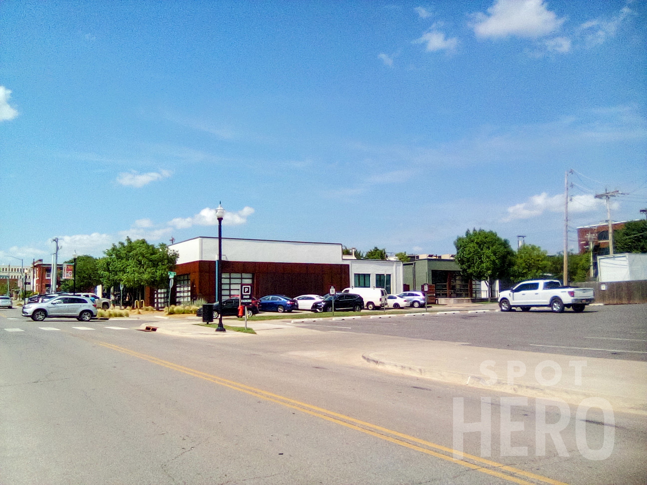 Photo of 922 N Hudson Ave. - Lot