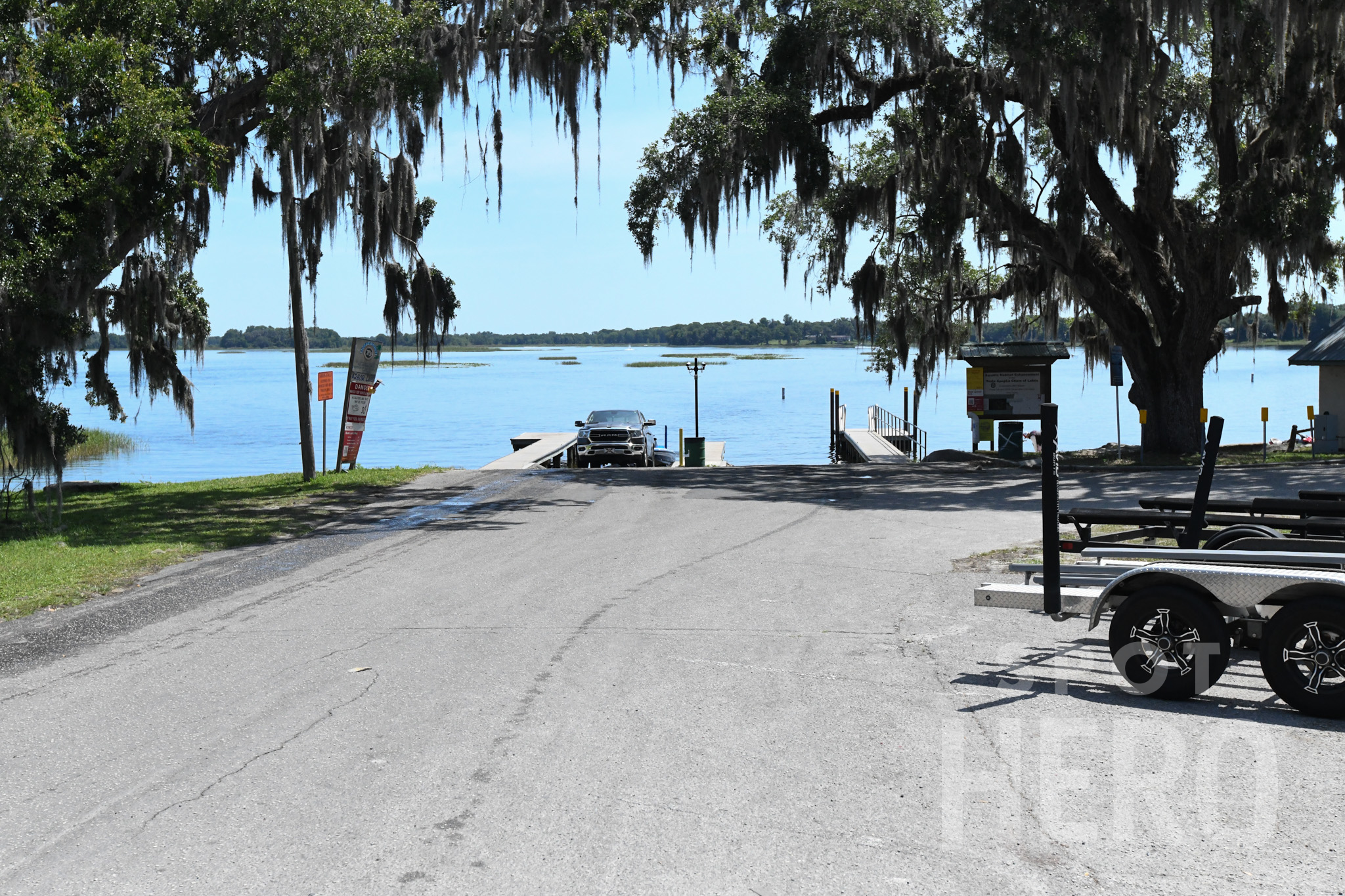 Photo of 3575 E Lake Pl. (3699 E Orange Dr.) - Hernando Park & Boat Ramp Lot