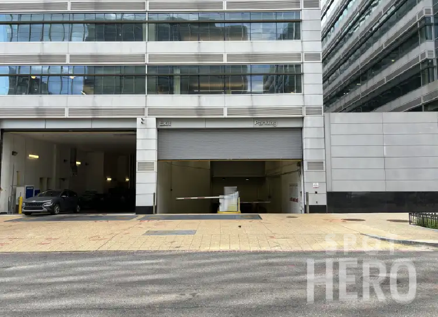Photo of 89 L St. NE (1050 1st St. NE) - Sentinel Square Garage