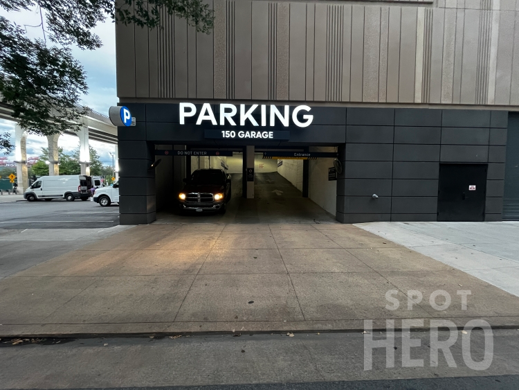 Photo of 150 2nd Ave. S (100 Demonbreun St.) - Four Seasons Garage