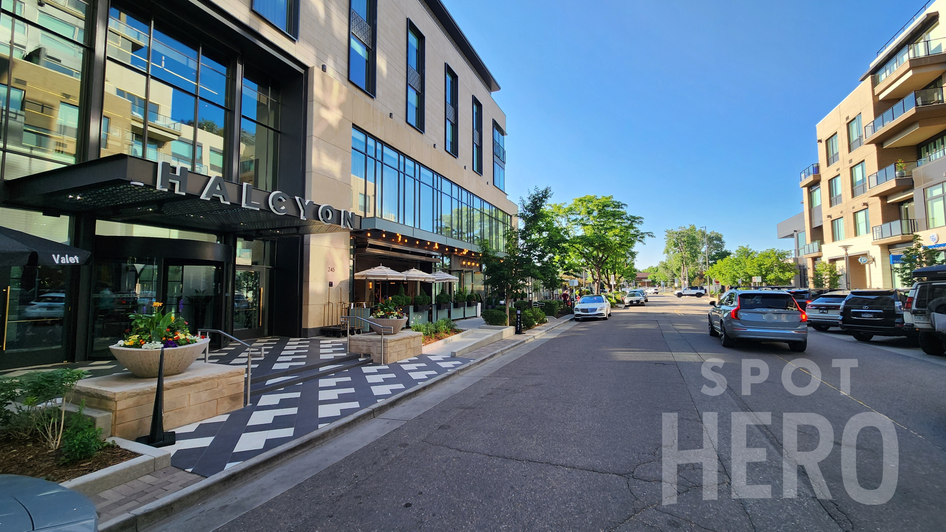 Photo of 245 Columbine St. - Valet Stand