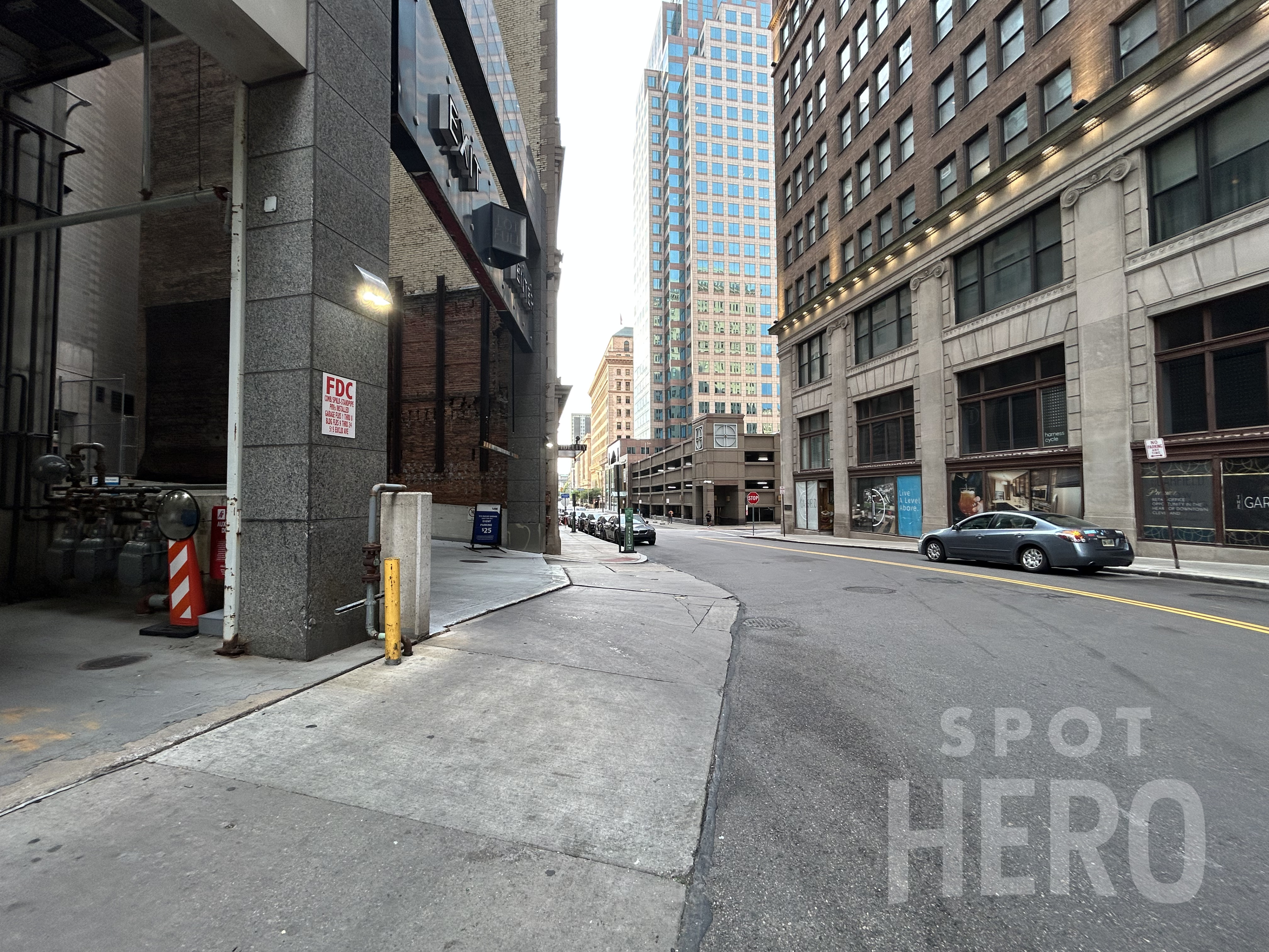Photo of 1940 E 6th St. - Fidelity Hotel Garage