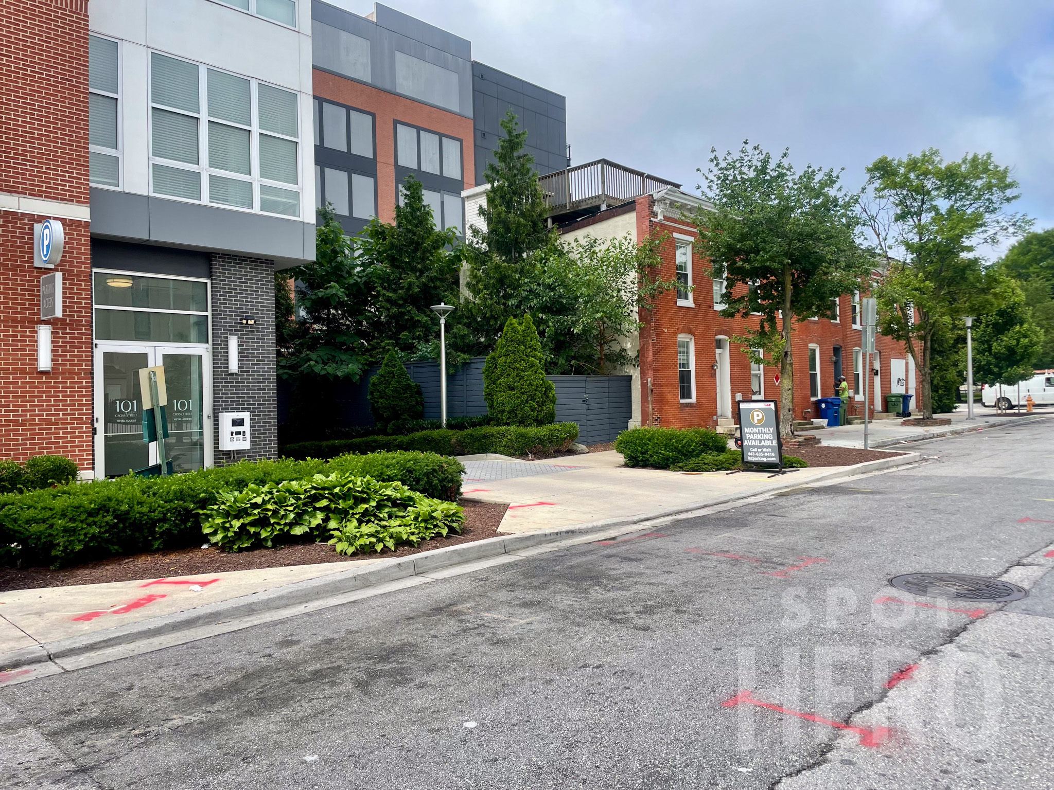 Photo of 101 W Cross St. - Garage