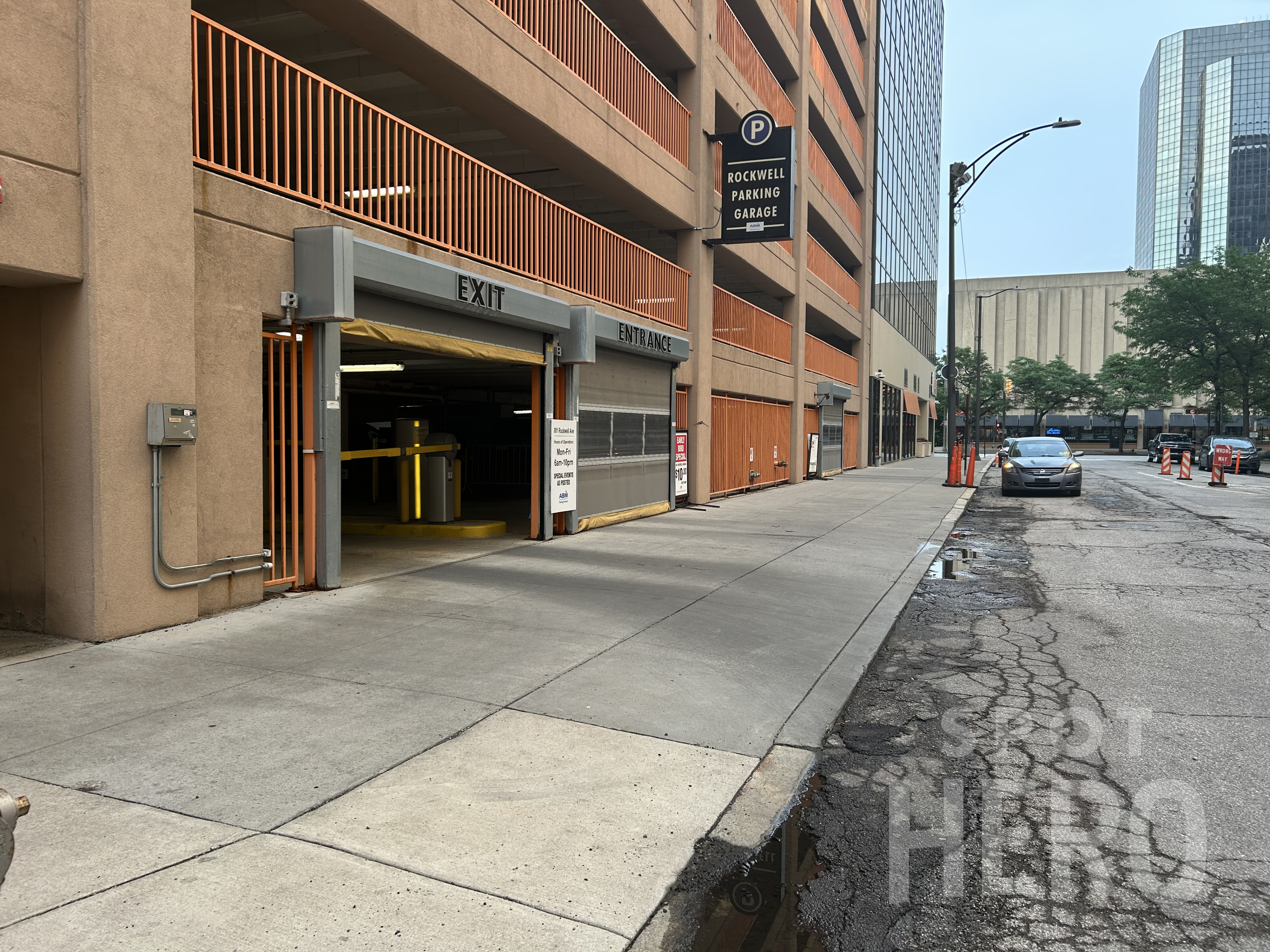 Photo of 801 Rockwell Ave. - Garage 8041