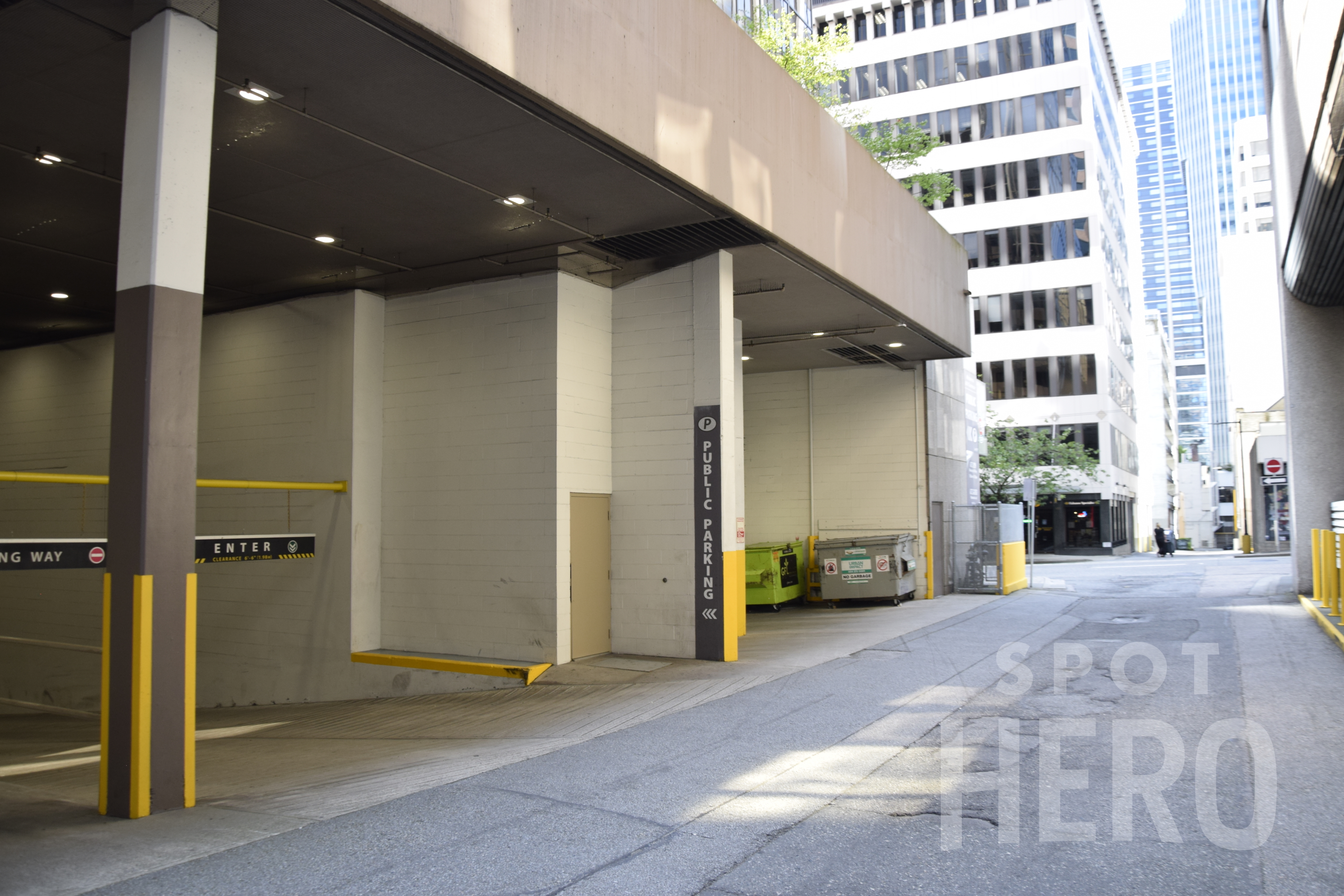 Photo of 888 Dunsmuir St. - Garage (Lot #9173)