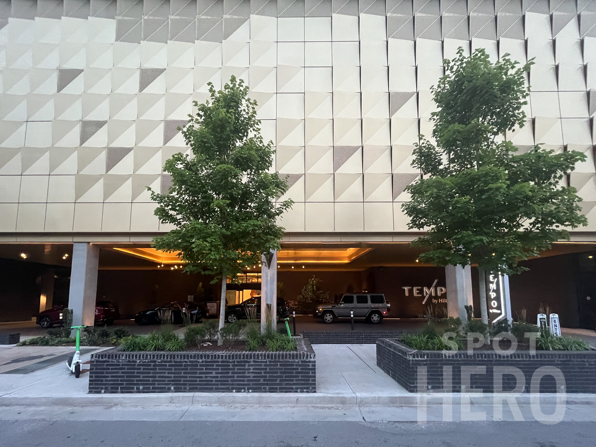 Photo of Tempo by Hilton Valet. - 127 Rosa L Parks Blvd