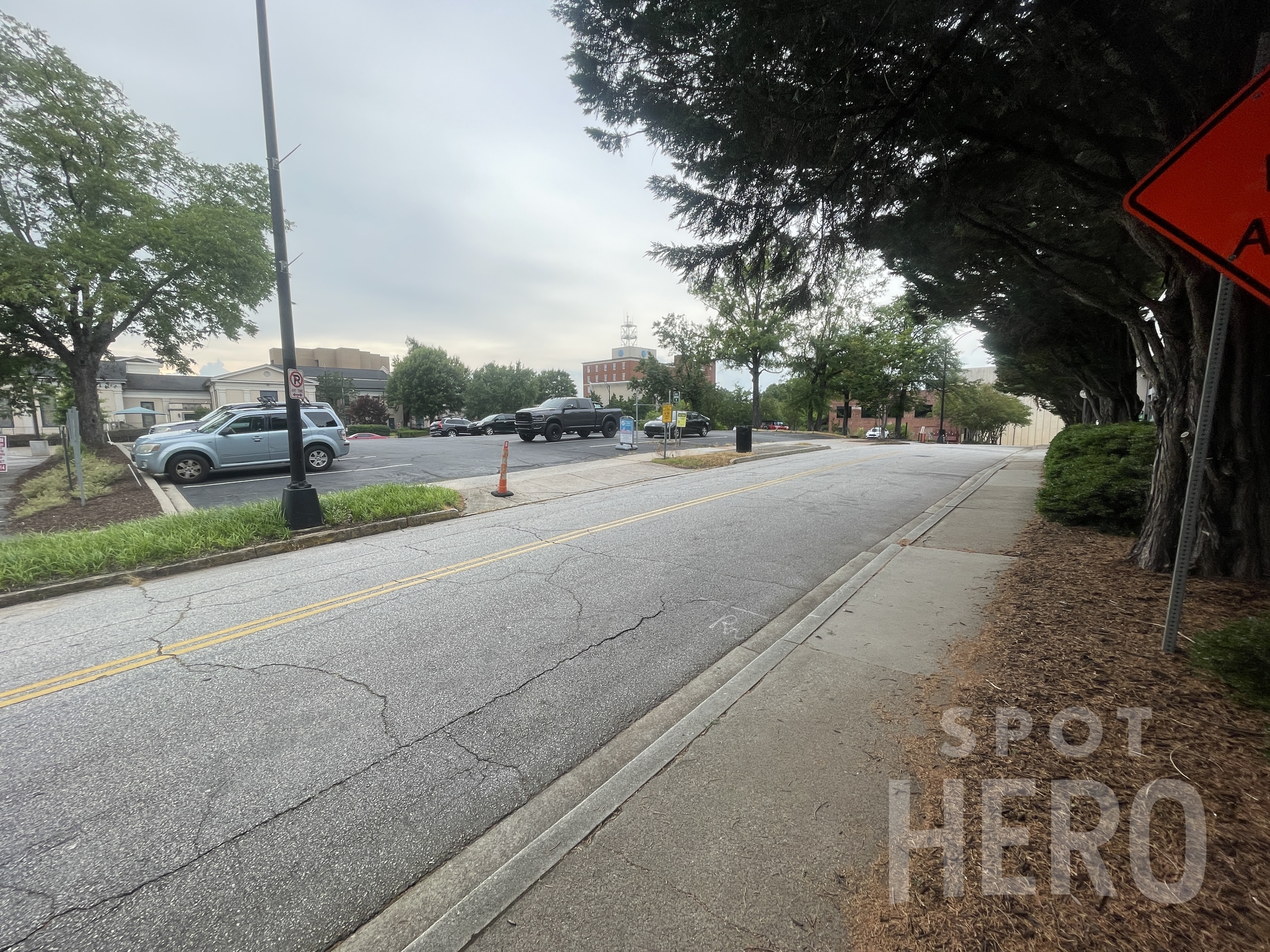Photo of 208 N Laurens St. (205 N Laurens St.) - Buncobme St. Lot