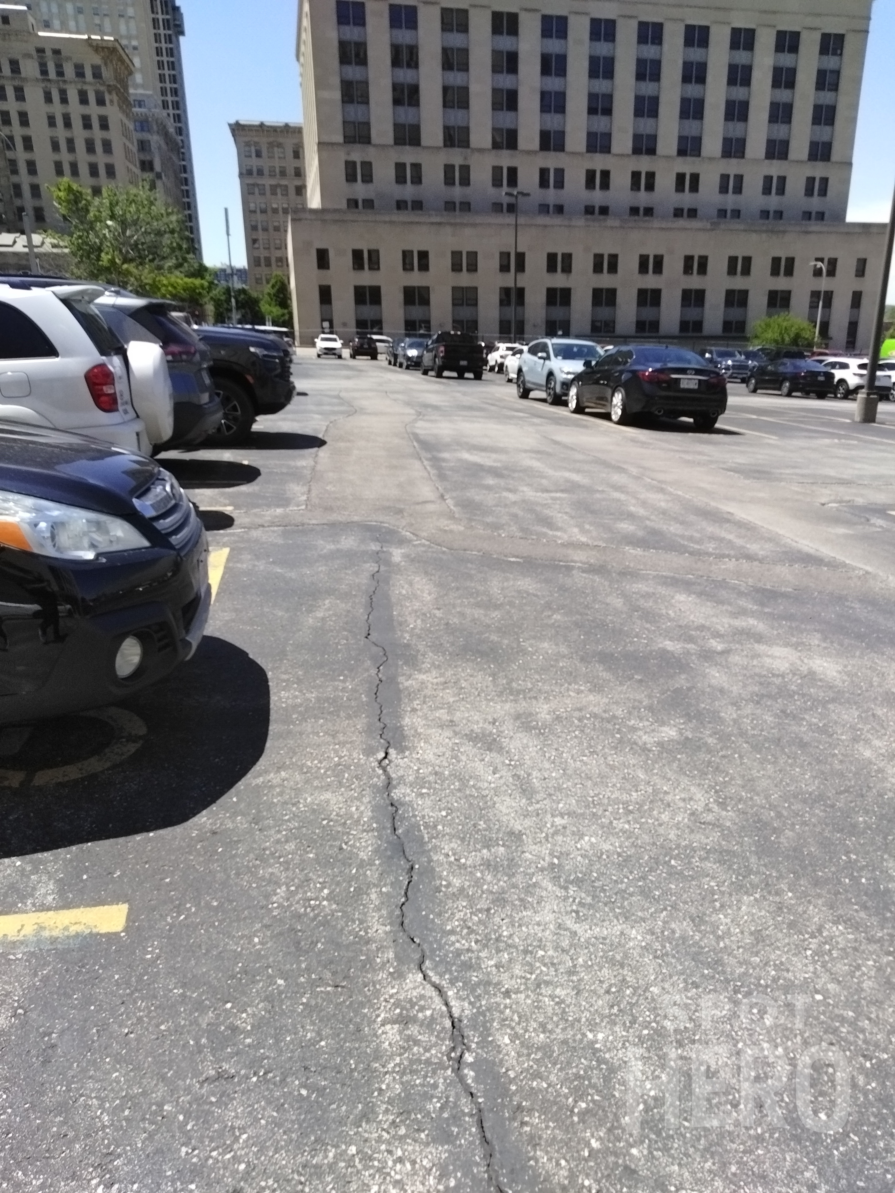 Photo of 904 Oak St. (317 E 9th St.) - Courthouse Parking Downtown Kansas City Lot