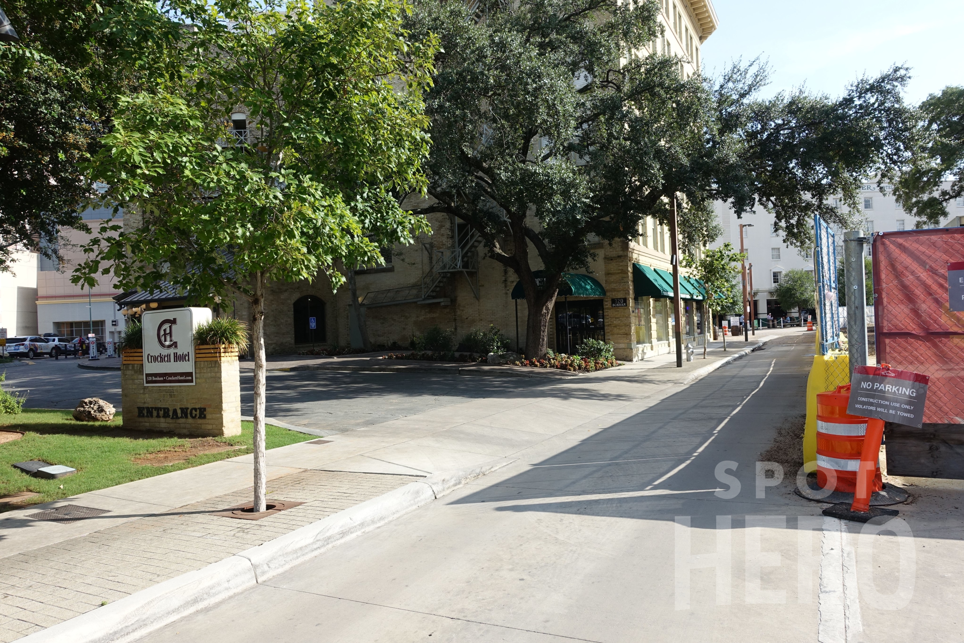 Photo of The Crockett Hotel Valet. - 320 Bonham