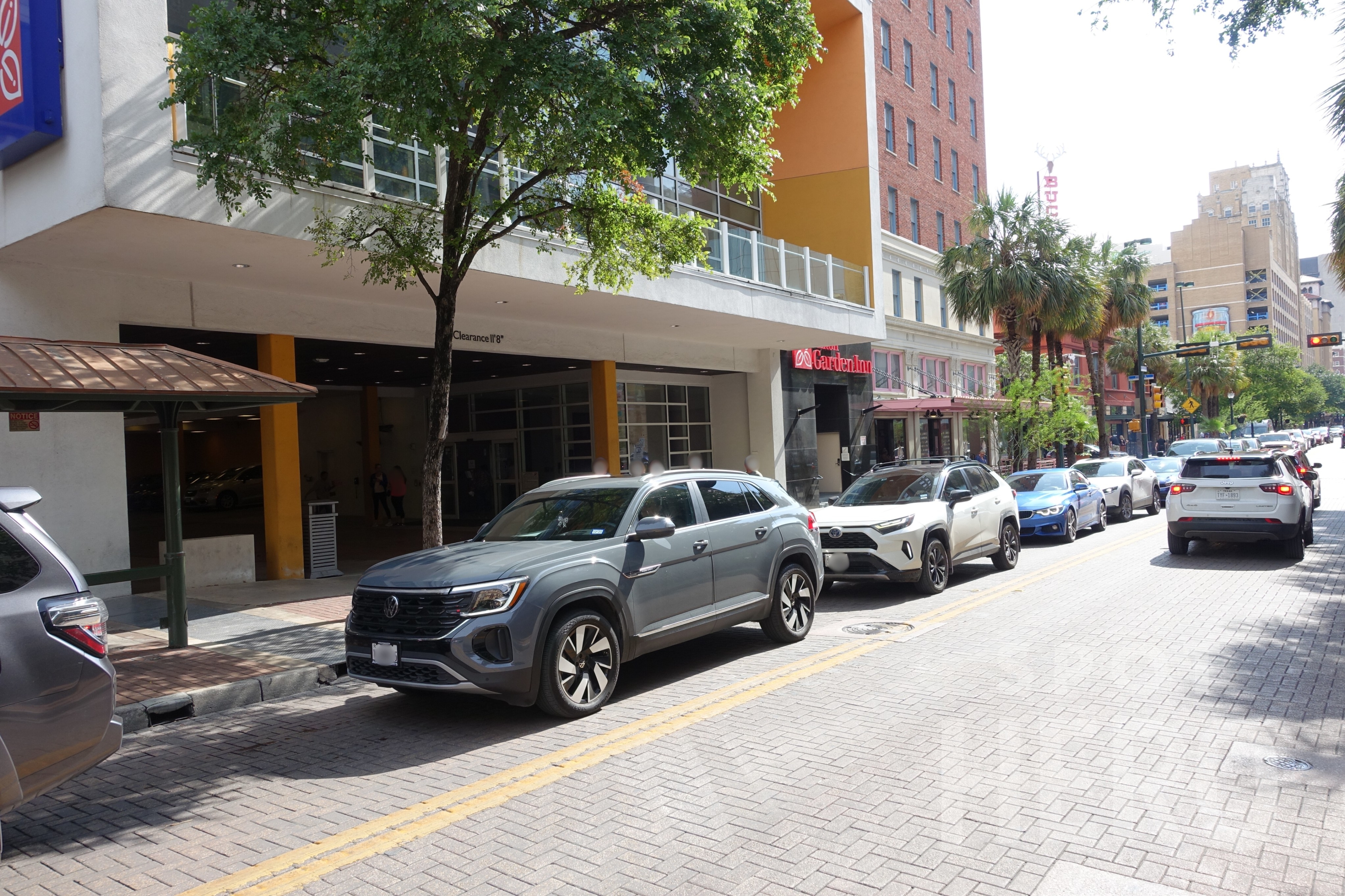 Photo of 408 E Houston St. - Hilton Garden Inn Downtown Riverwalk Valet