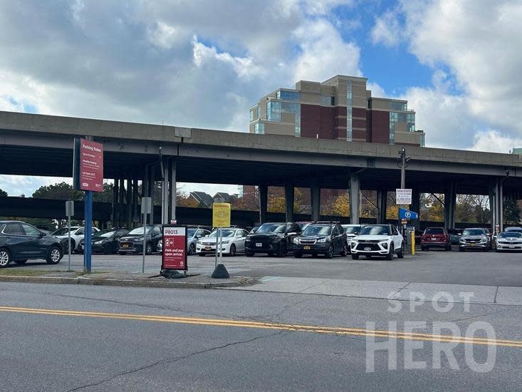 Photo of 150 Bingham St. - Bingham Lot