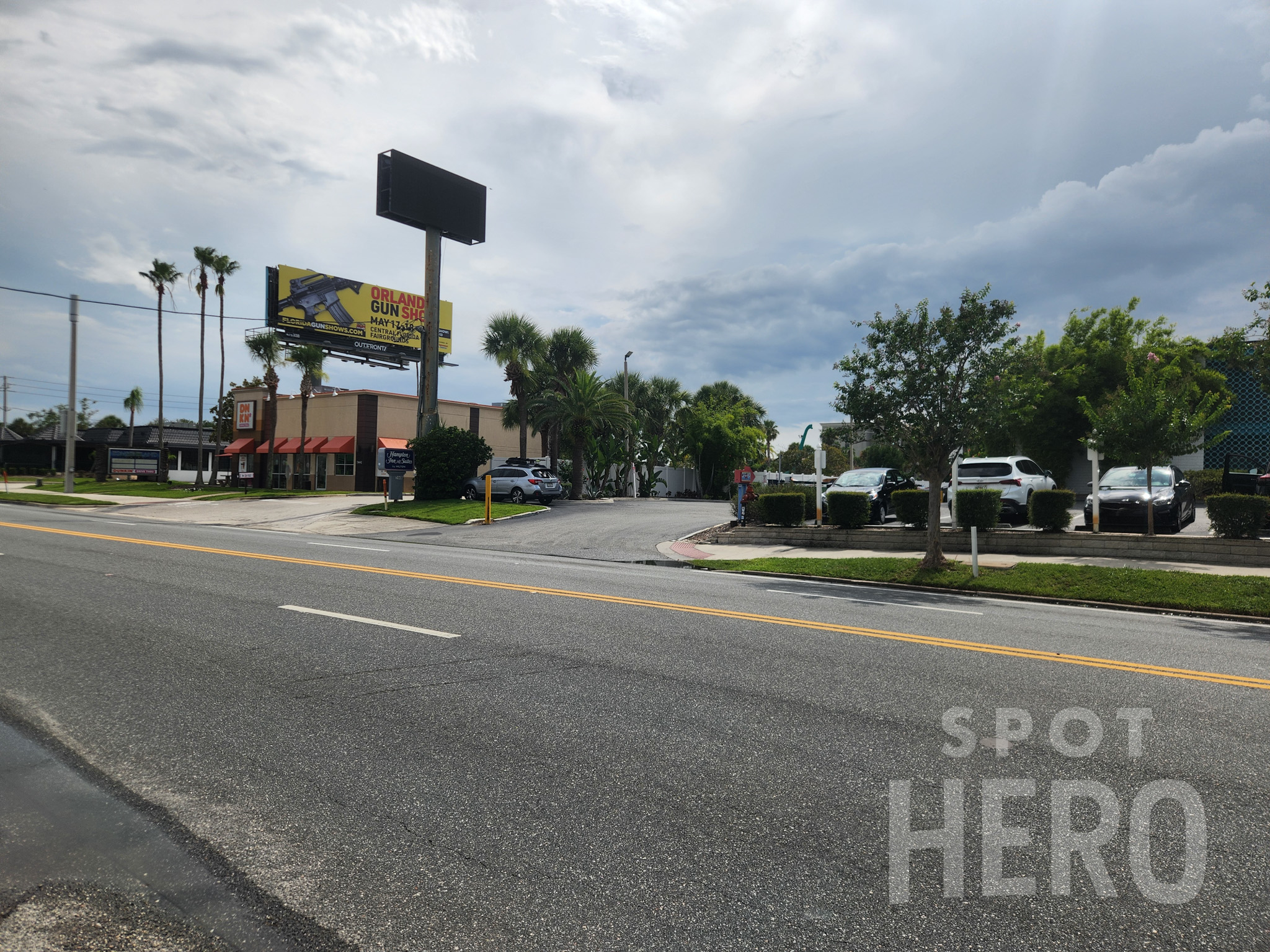 Photo of CoCo Key Hotel Valet. - 7400 International Dr