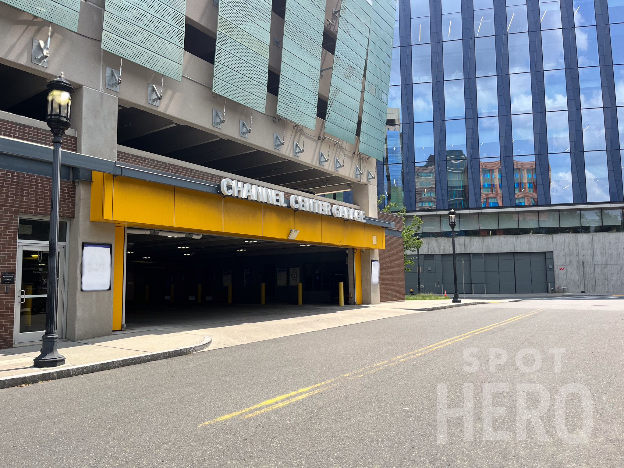 Photo of 116 W 1st St. - One Channel Center Garage