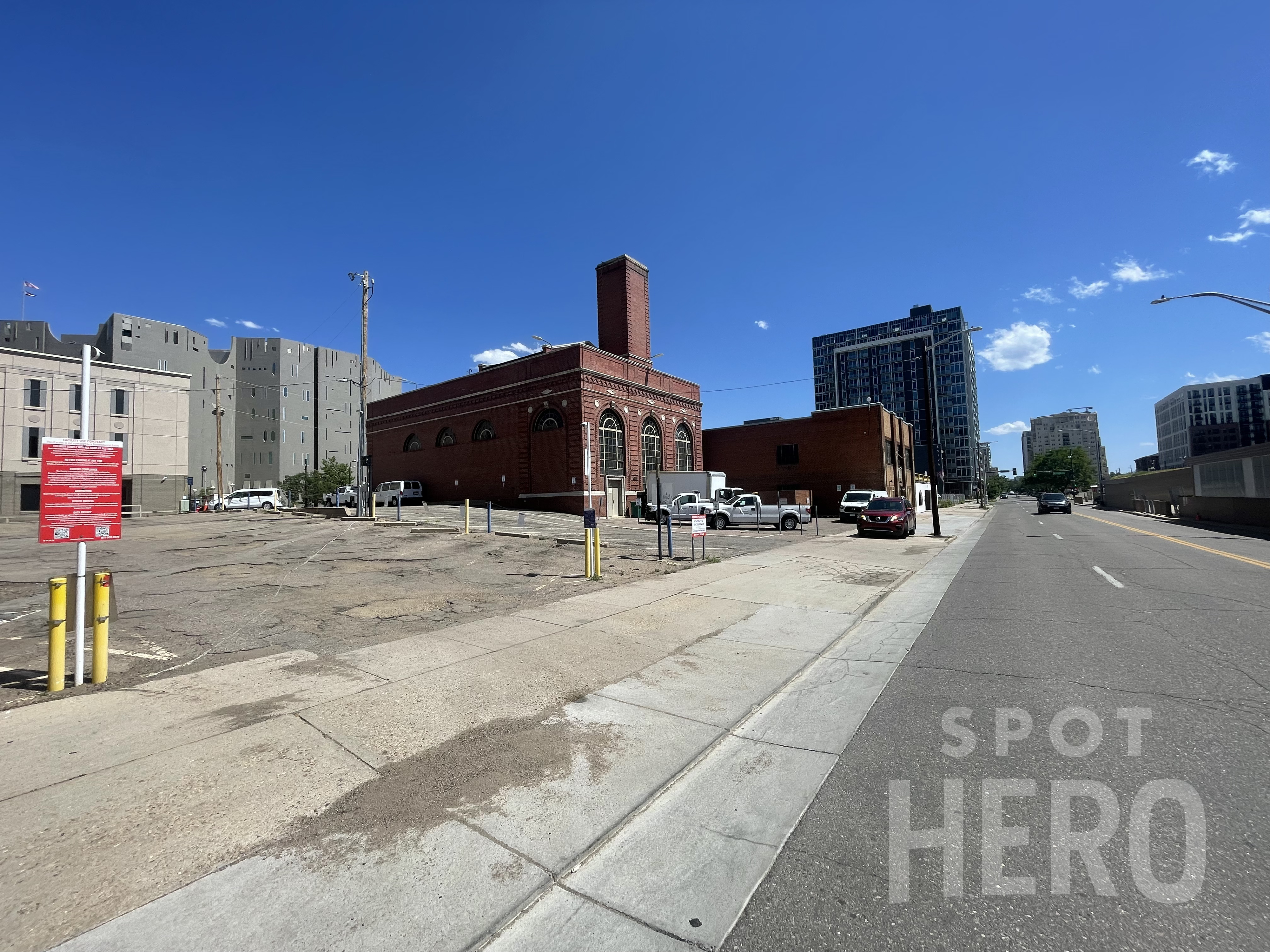 Photo of 1360 Cherokee St - 624 Lot