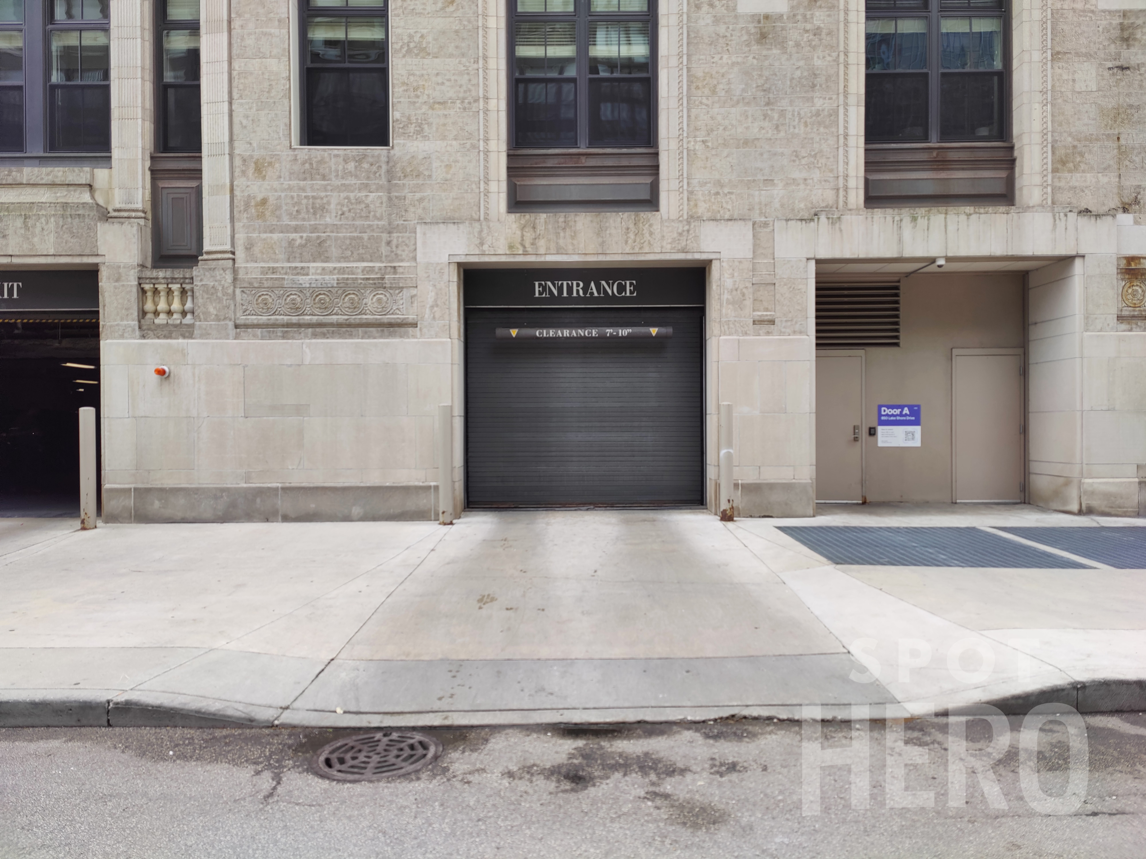 Photo of 261 E Chestnut St. (850 N Lake Shore Drive)