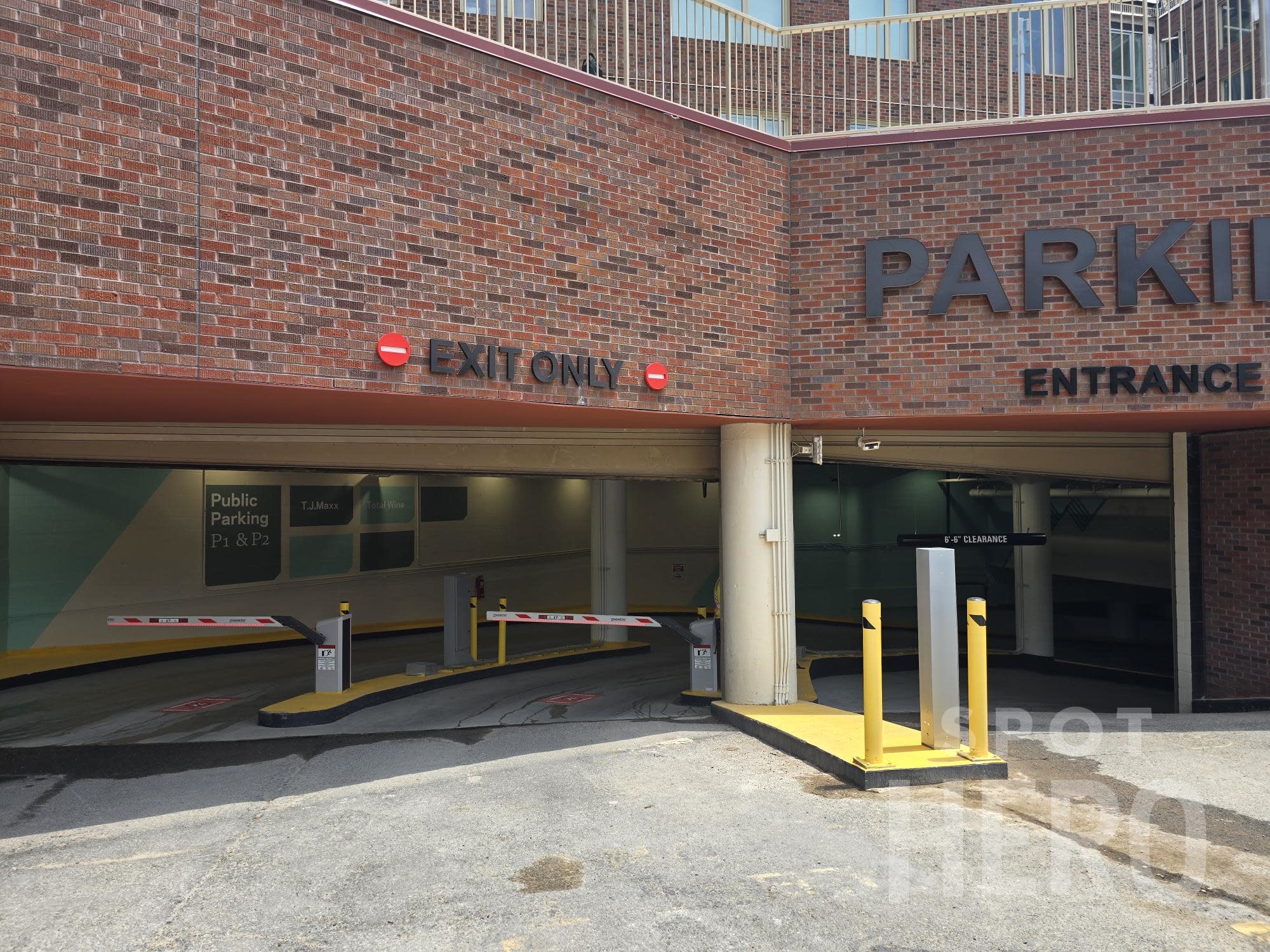 Photo of 5300 Wisconsin Ave. NW - Mazza Galleria - Garage