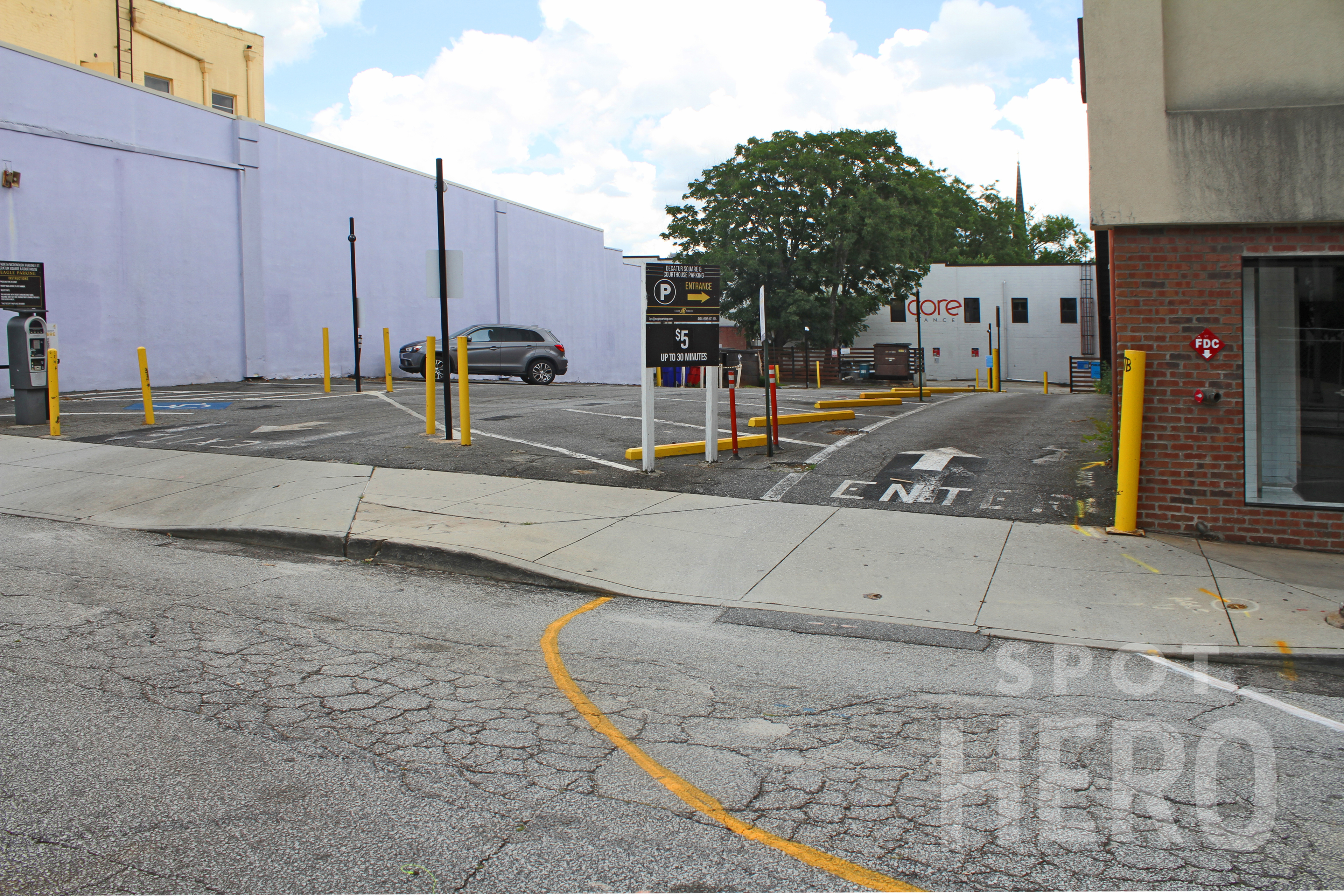 Photo of 527 N McDonough St. - Decatur Square & Courthouse Lot