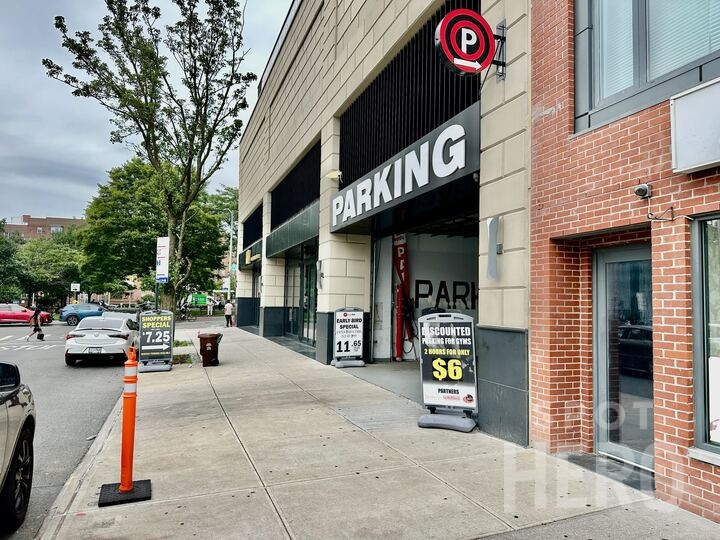 Photo of 106-20 70th Ave. (107-01 Queens Blvd.) - Garage