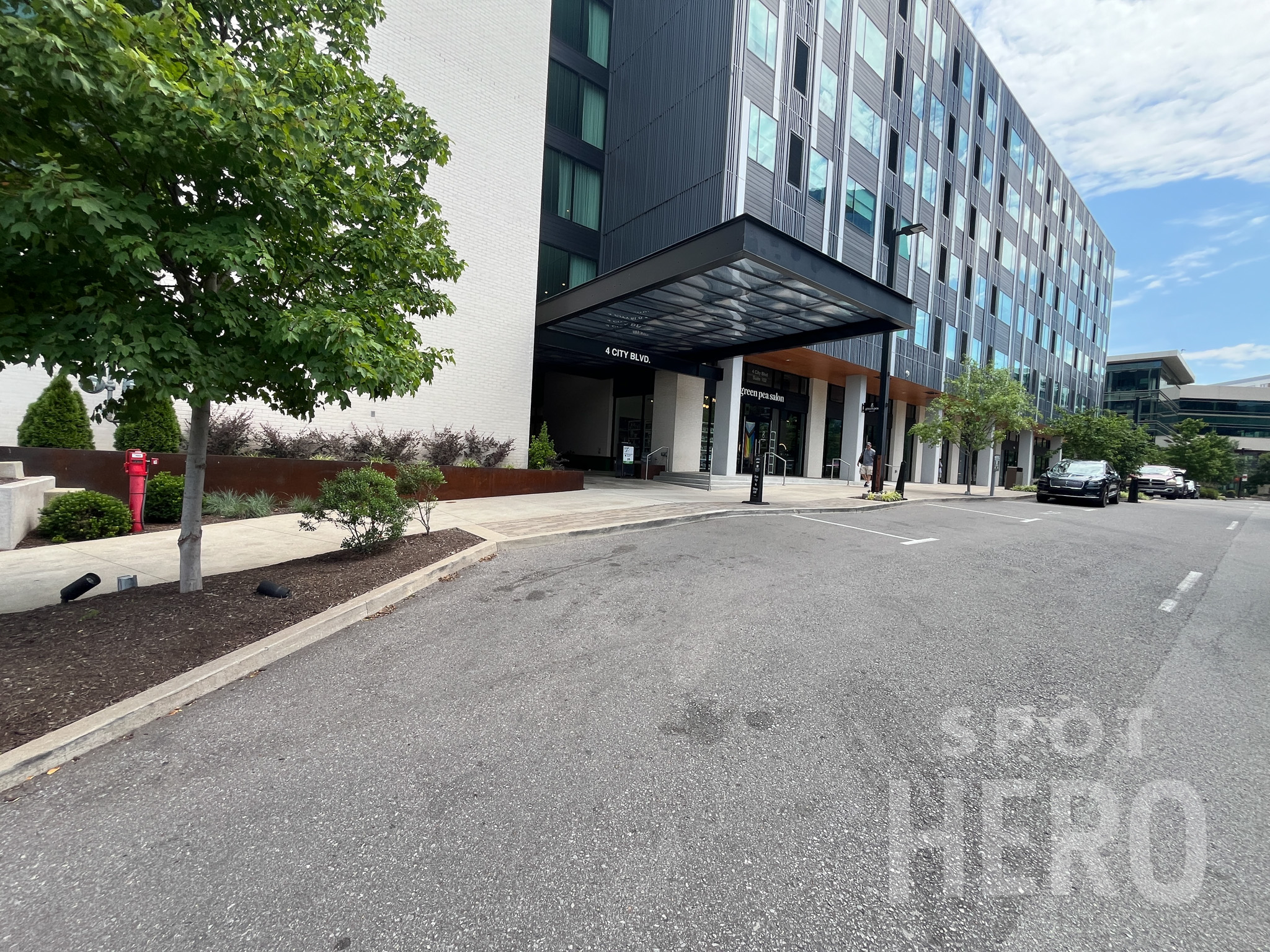 Photo of 4 City Blvd. - Element Nashville Vanderbilt West End Valet