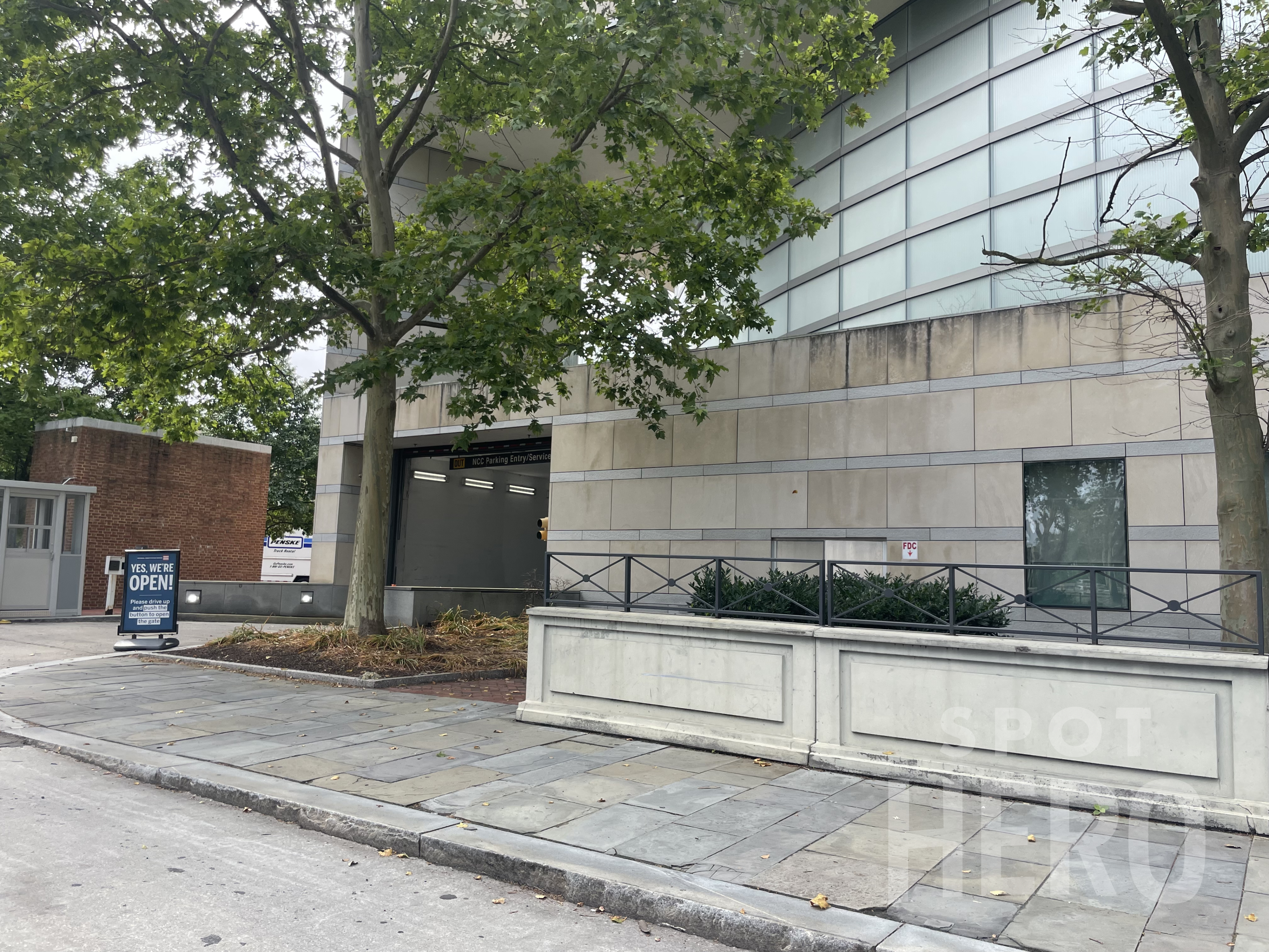 Photo of 550 Race St. - National Constitution Center Garage