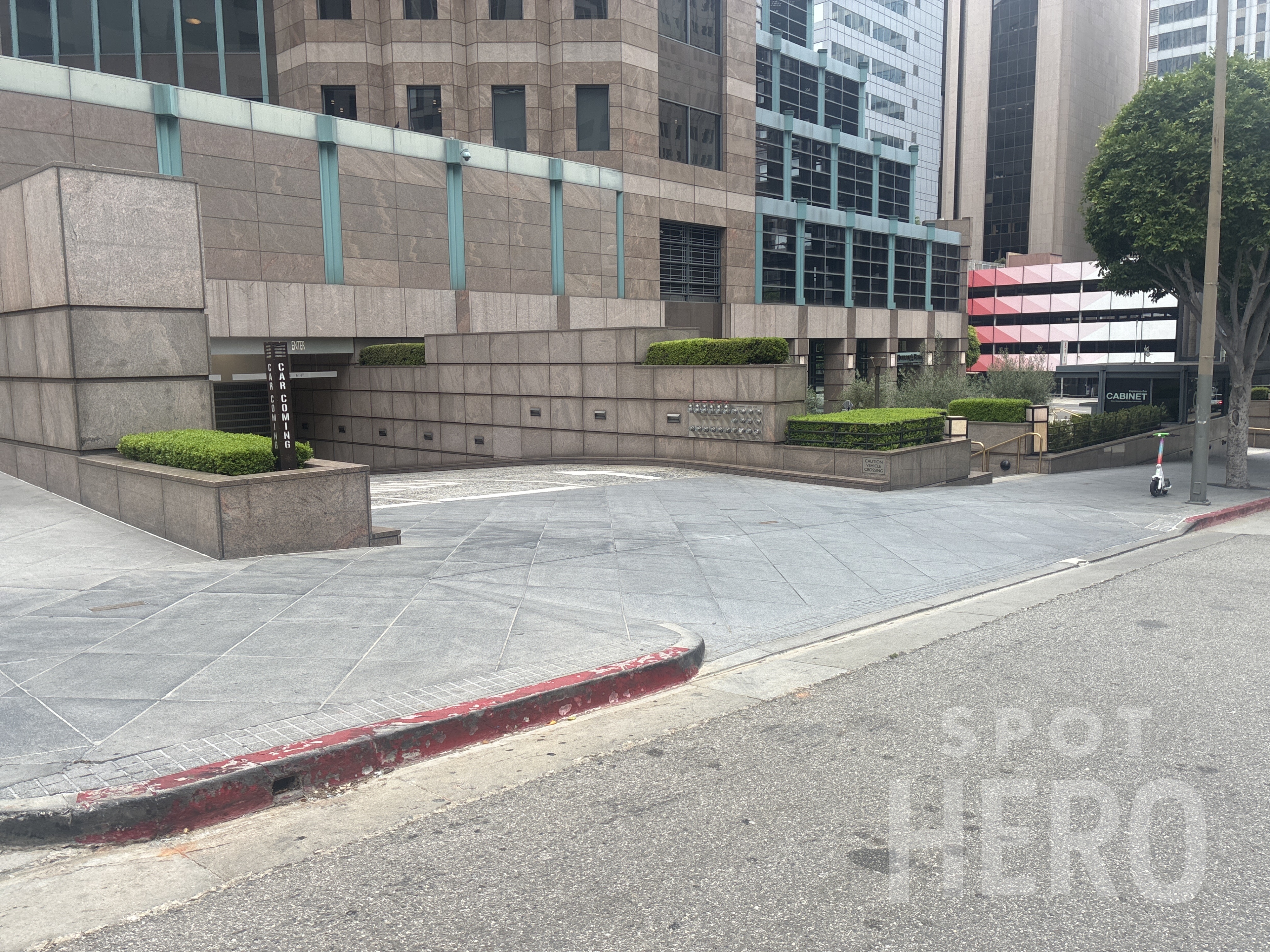 Photo of 601 S Figueroa St. - Figueroa at Wilshire Garage