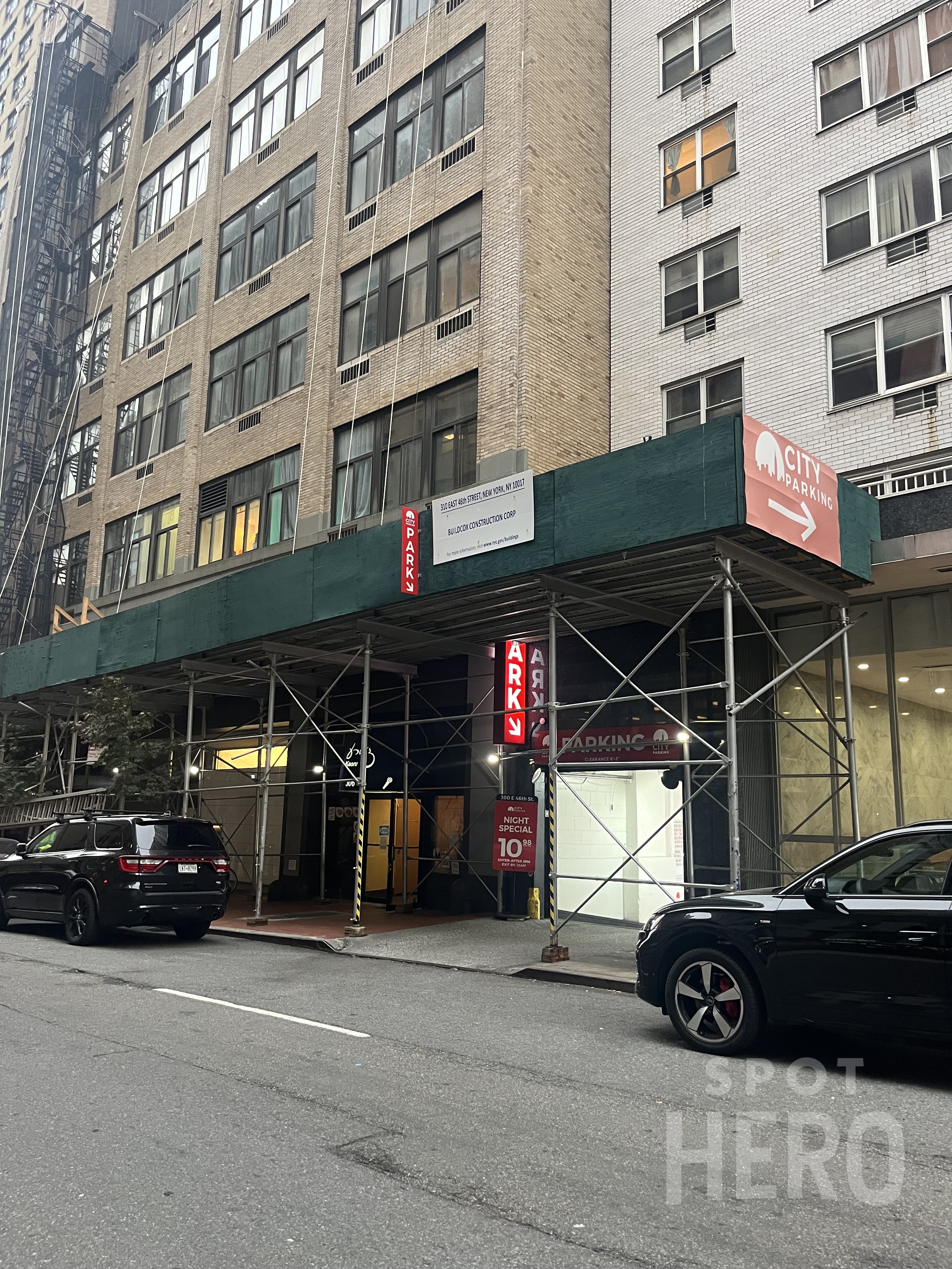 Photo of 320 E 46th St. - Belmont Valet Garage